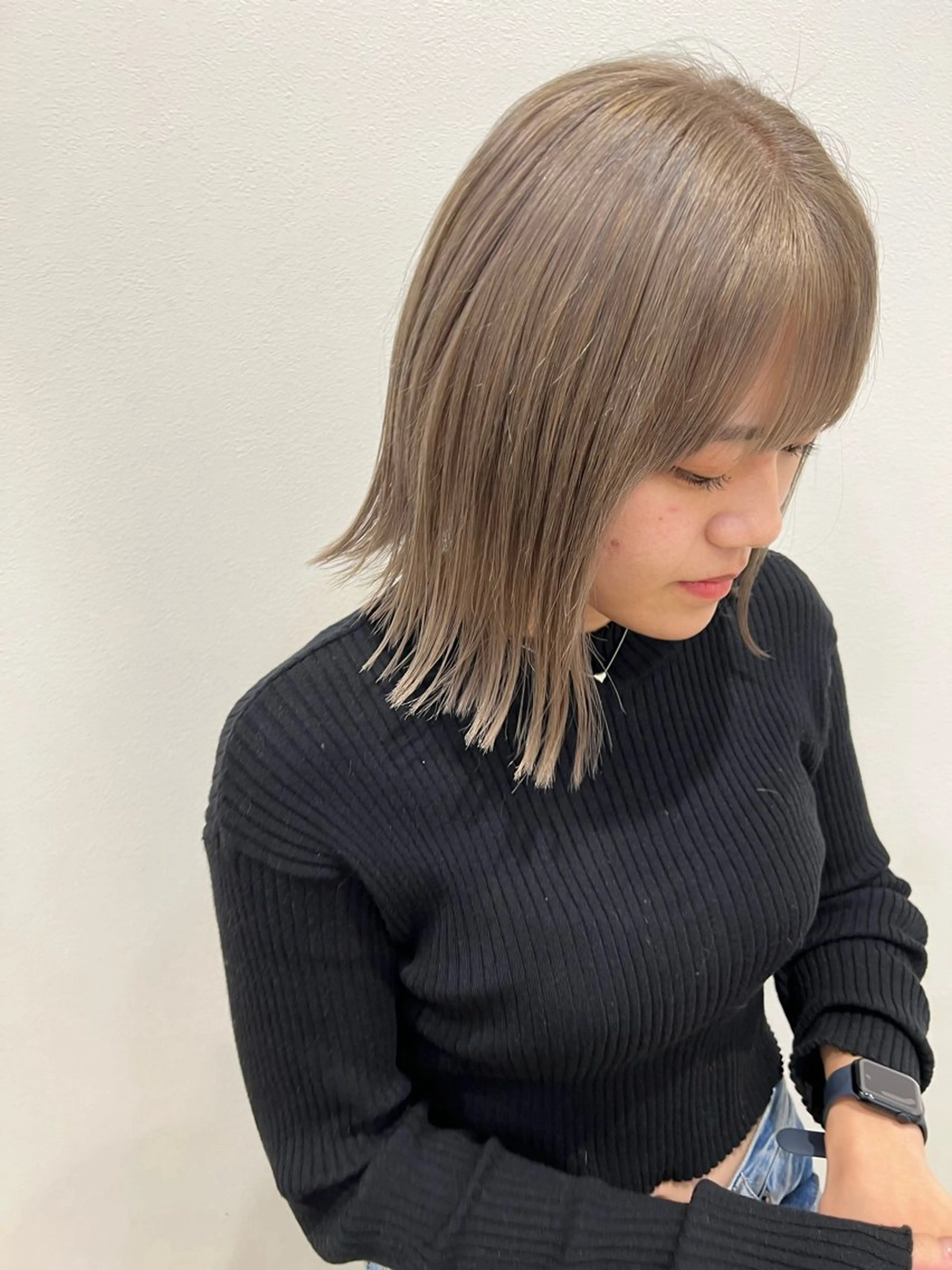 ミディアム 堀越 美羽のヘアスタイル
