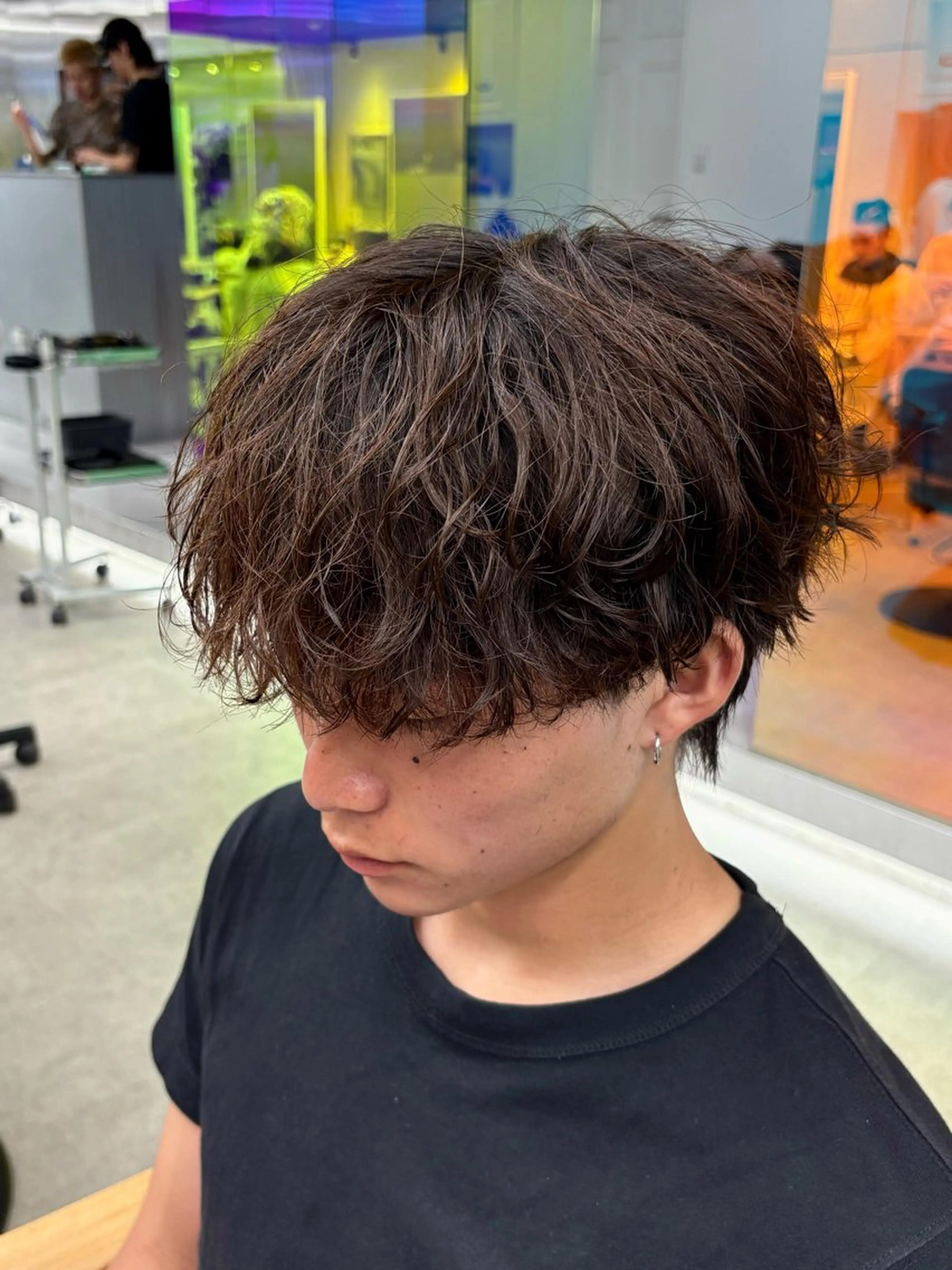 ショート カラー パーマ メンズ メンズパーマ プードルパーマ 学生（メンズ向け） スパイキーショート 波巻きパーマ カット パーマ シャドウパーマ/ ルーズパーマ/メンズのヘアスタイル