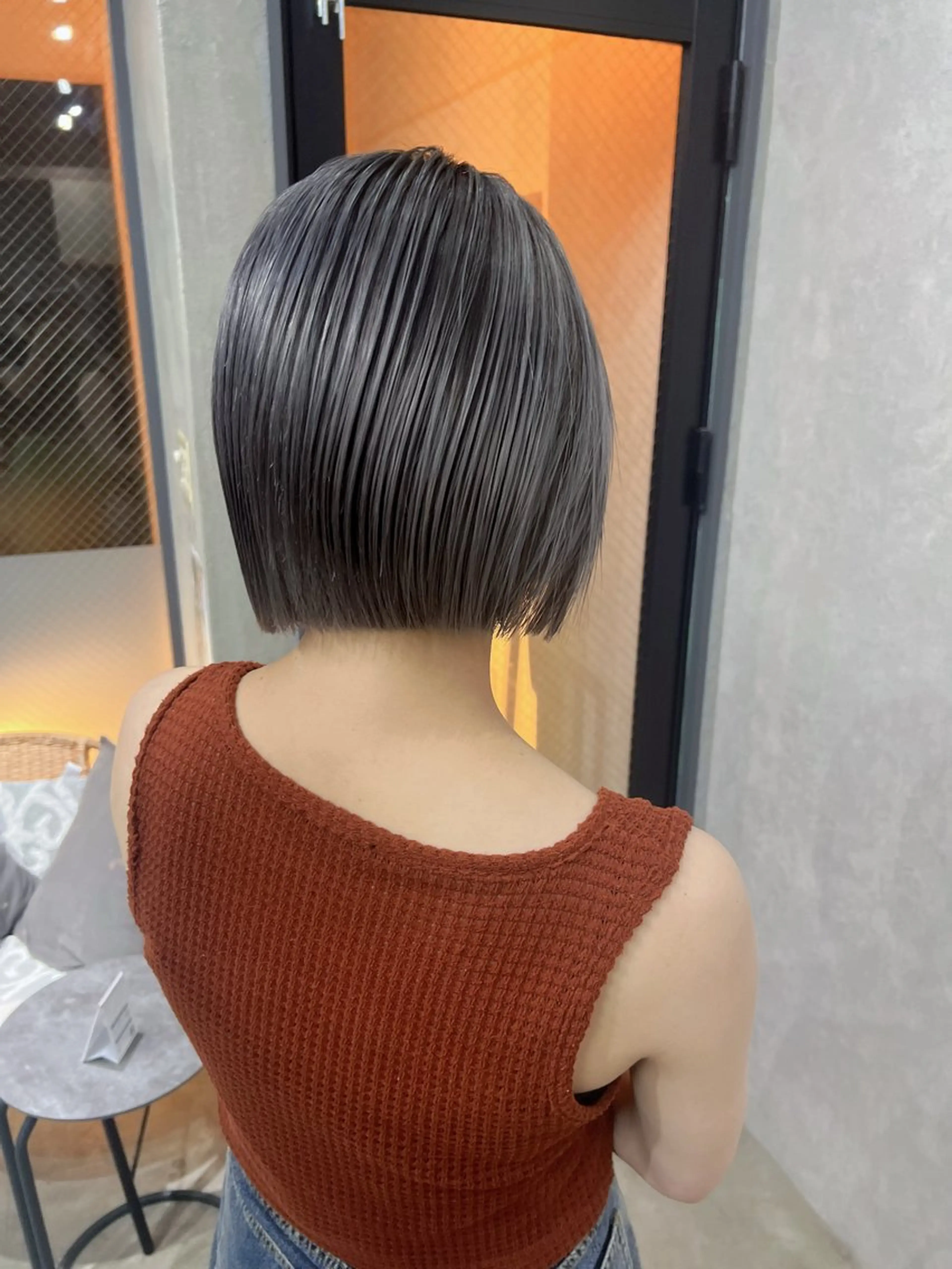 ショート カラー バレイヤージュ ベージュカラー ブリーチ ケアブリーチ ハイトーンカラー カット ヘアカラー YUI ハイトーンカラーのヘアスタイル