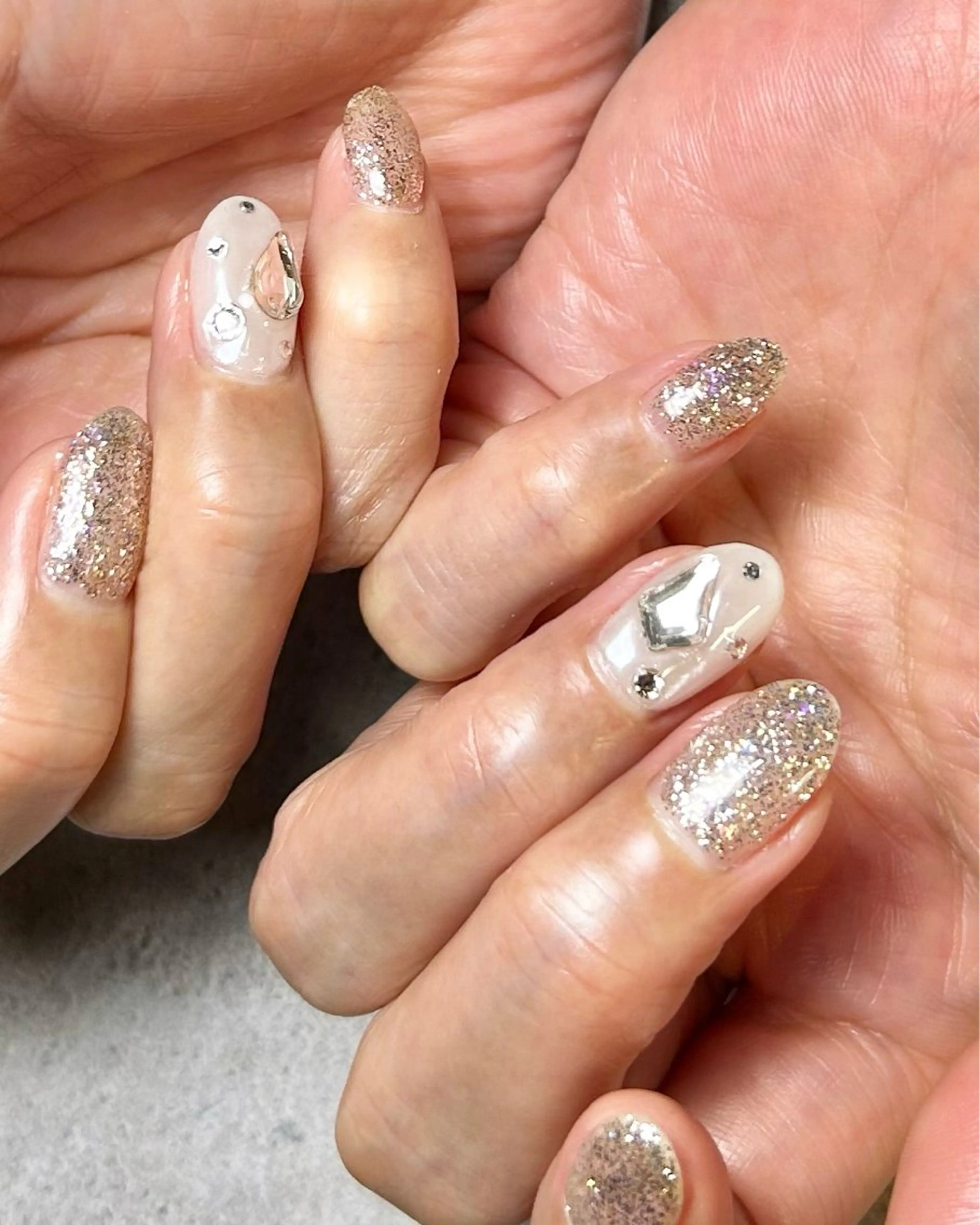 ネイル ラメ(グリッター) ホワイト ハンドネイル Reflection marikoのネイルデザイン