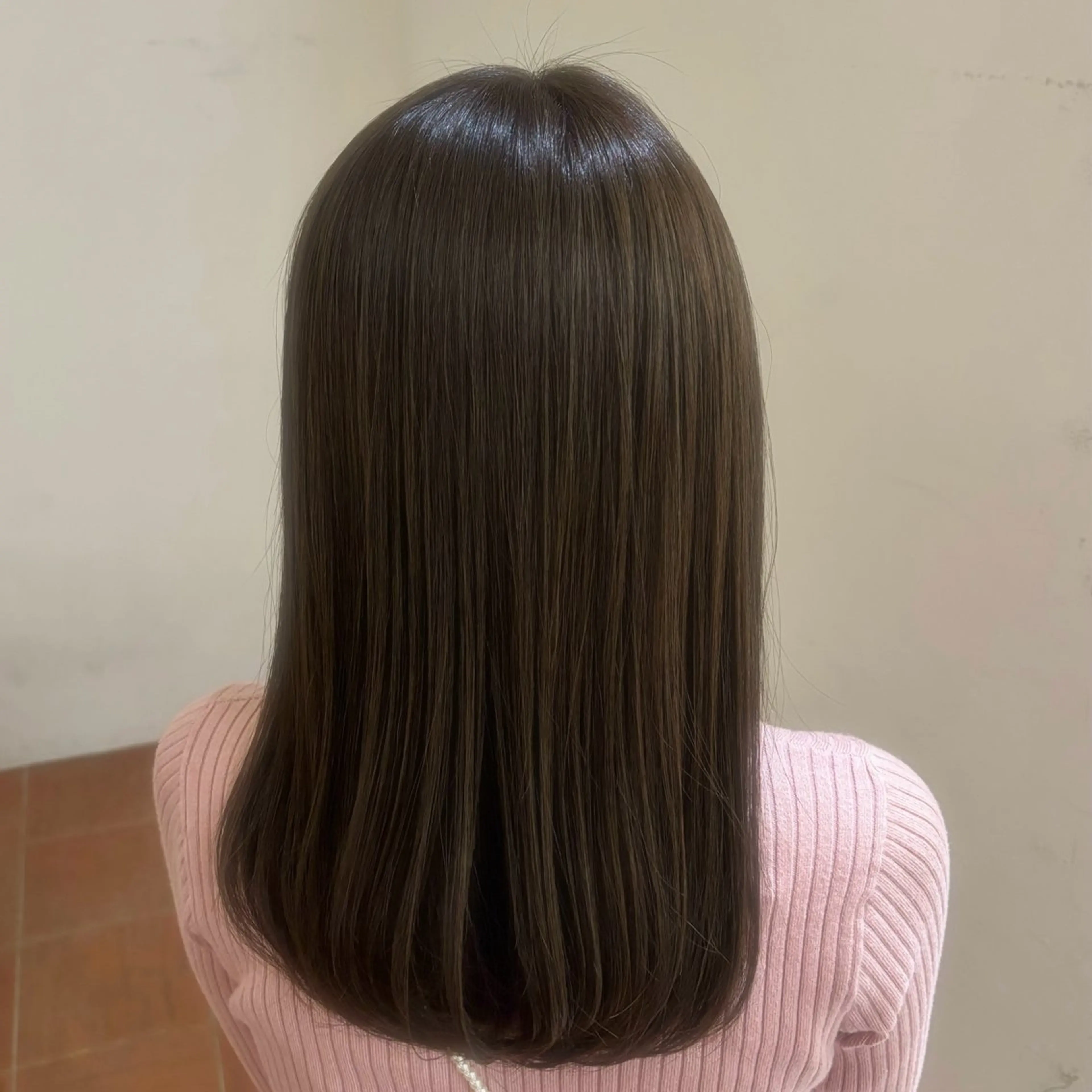 セミロング カラー ベージュカラー 縮毛矯正 PATIONN所属・透明感/ベージュ/ yuna.のヘアスタイル