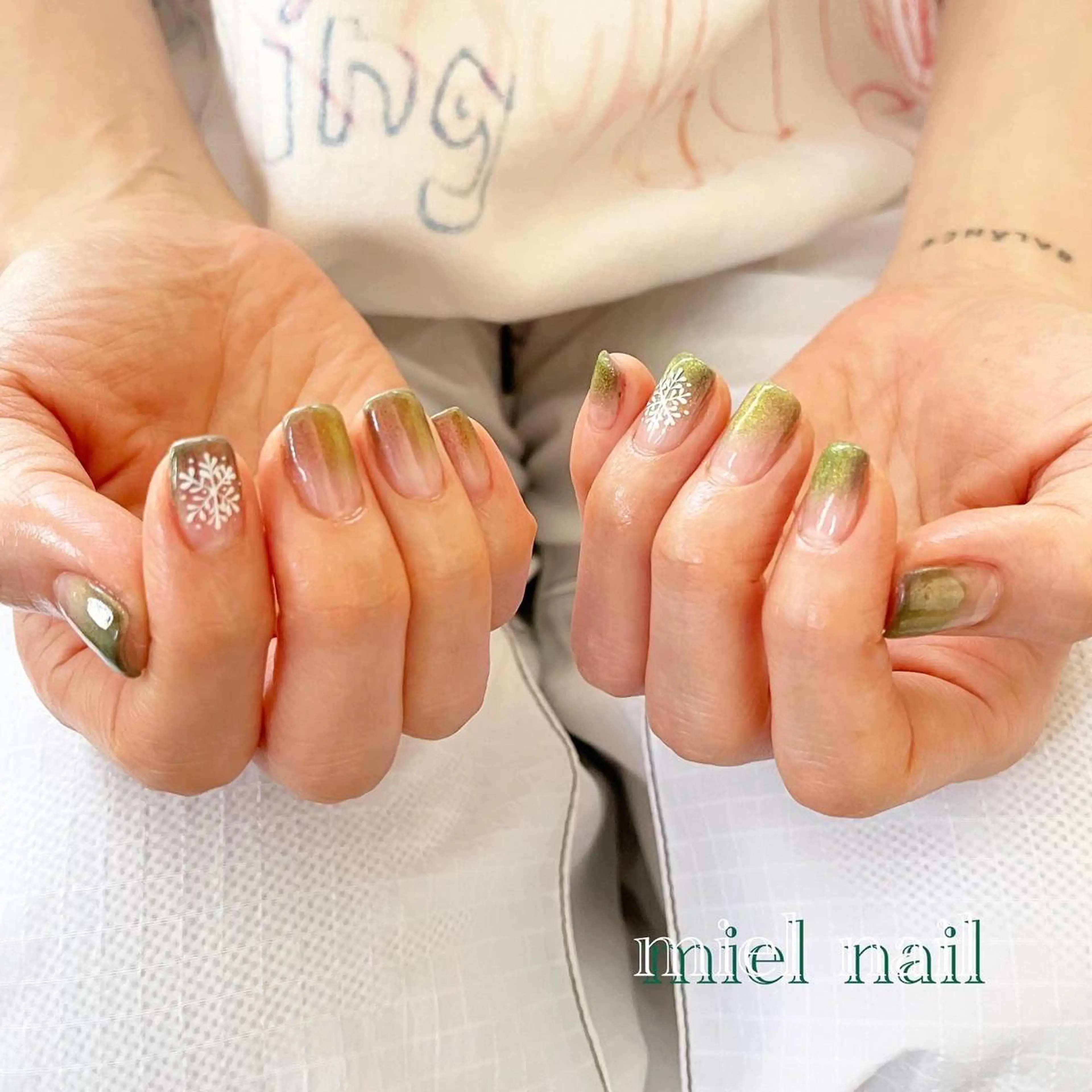 ネイル マグネットネイル 冬ネイル miel nailのネイルデザイン