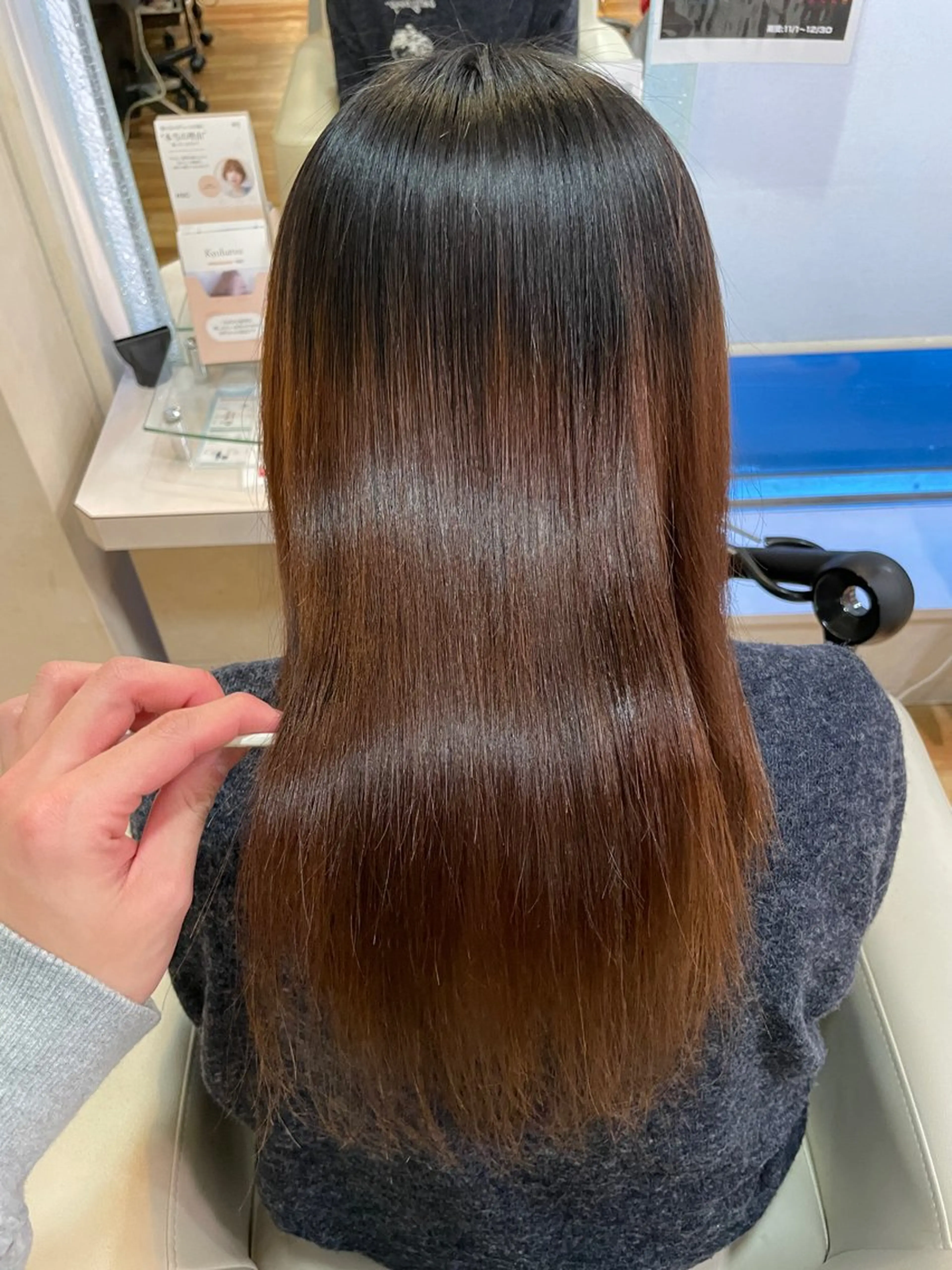 セミロング 髪質改善 阿部 祥大のヘアスタイル