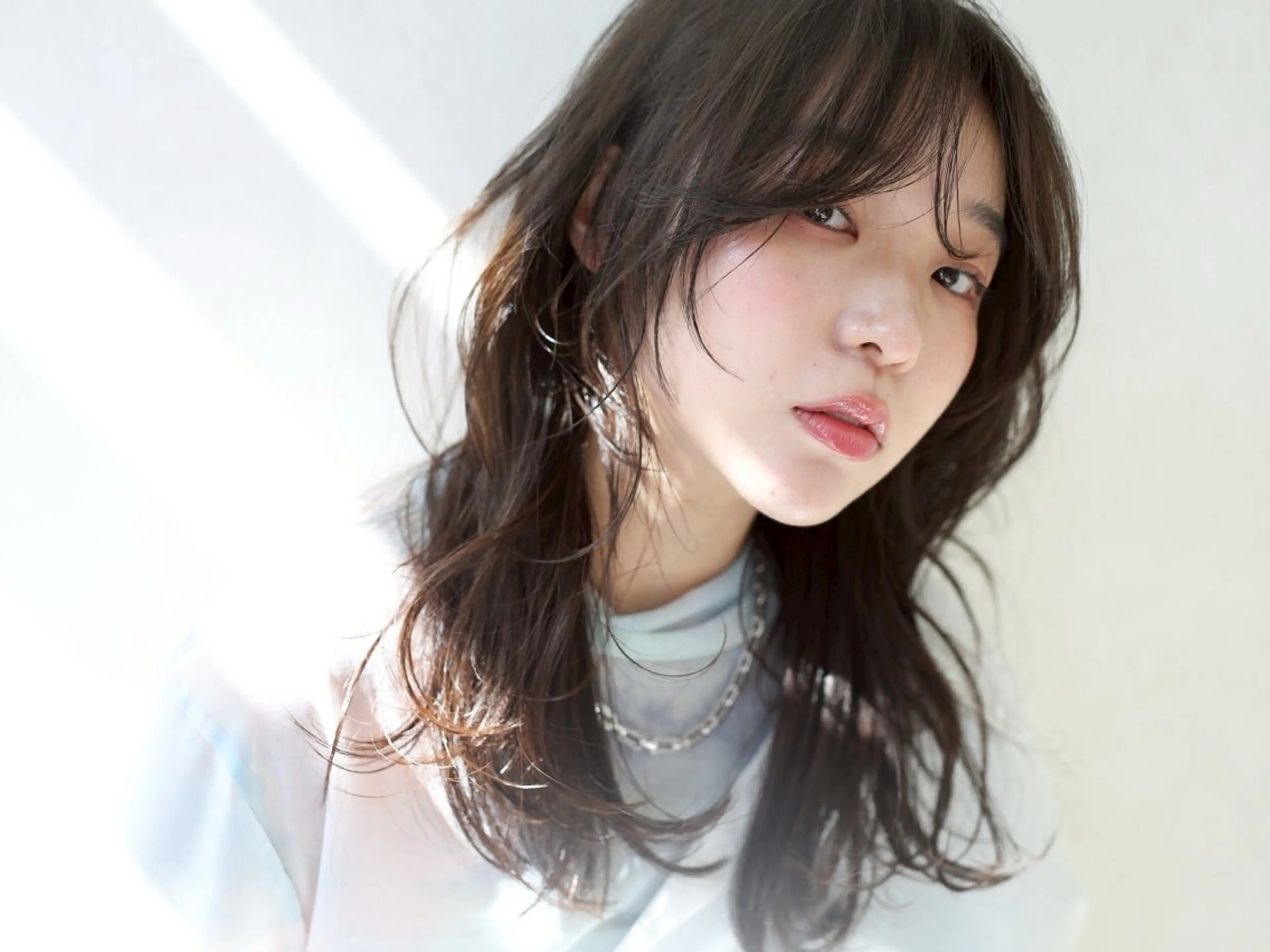 セミロング パーマ カット 縮毛矯正 峠原 菜緒のヘアスタイル