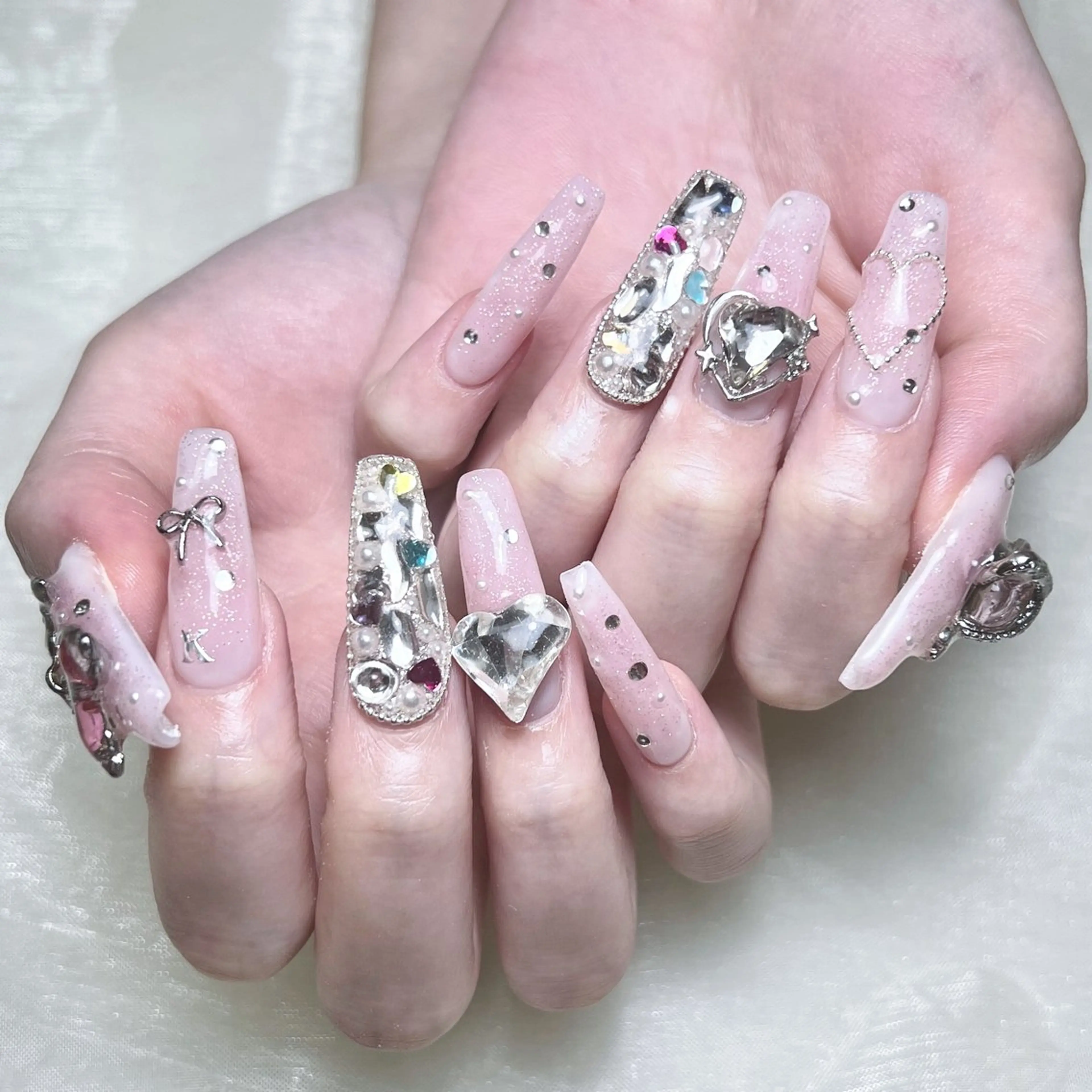 メンズ ネイル メンズ韓国風 アートネイル オーロラネイル ガーリー キラキラネイル Nail salon 木にいるのネイルデザイン