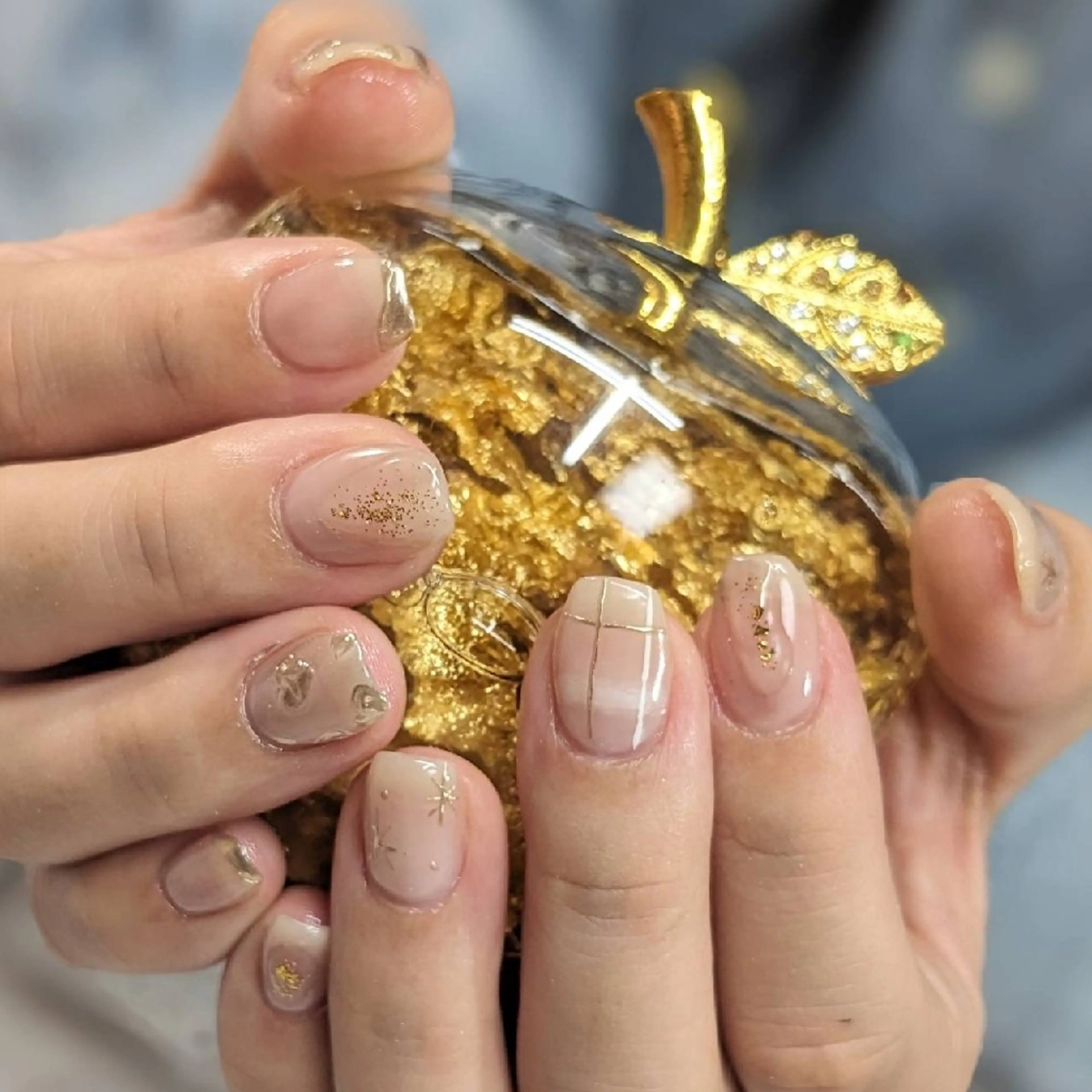 ネイル ハート ミラーネイル ハンドネイル ネイルサロンベルティ .keikoのネイルデザイン