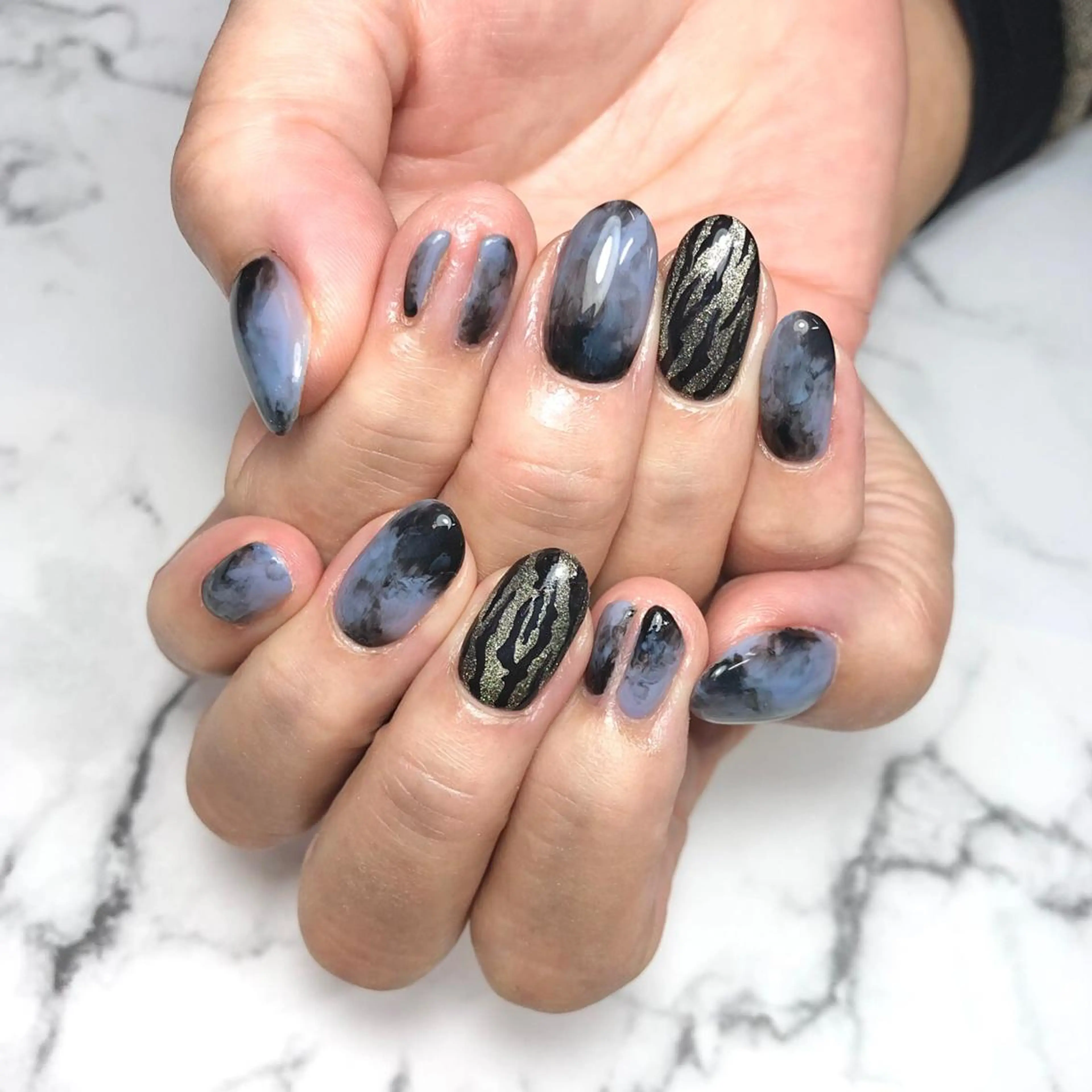 ネイル アニマル柄 アートネイル ブルー フラッシュネイル ジェルネイル ハンドネイル NAIL NOWのネイルデザイン