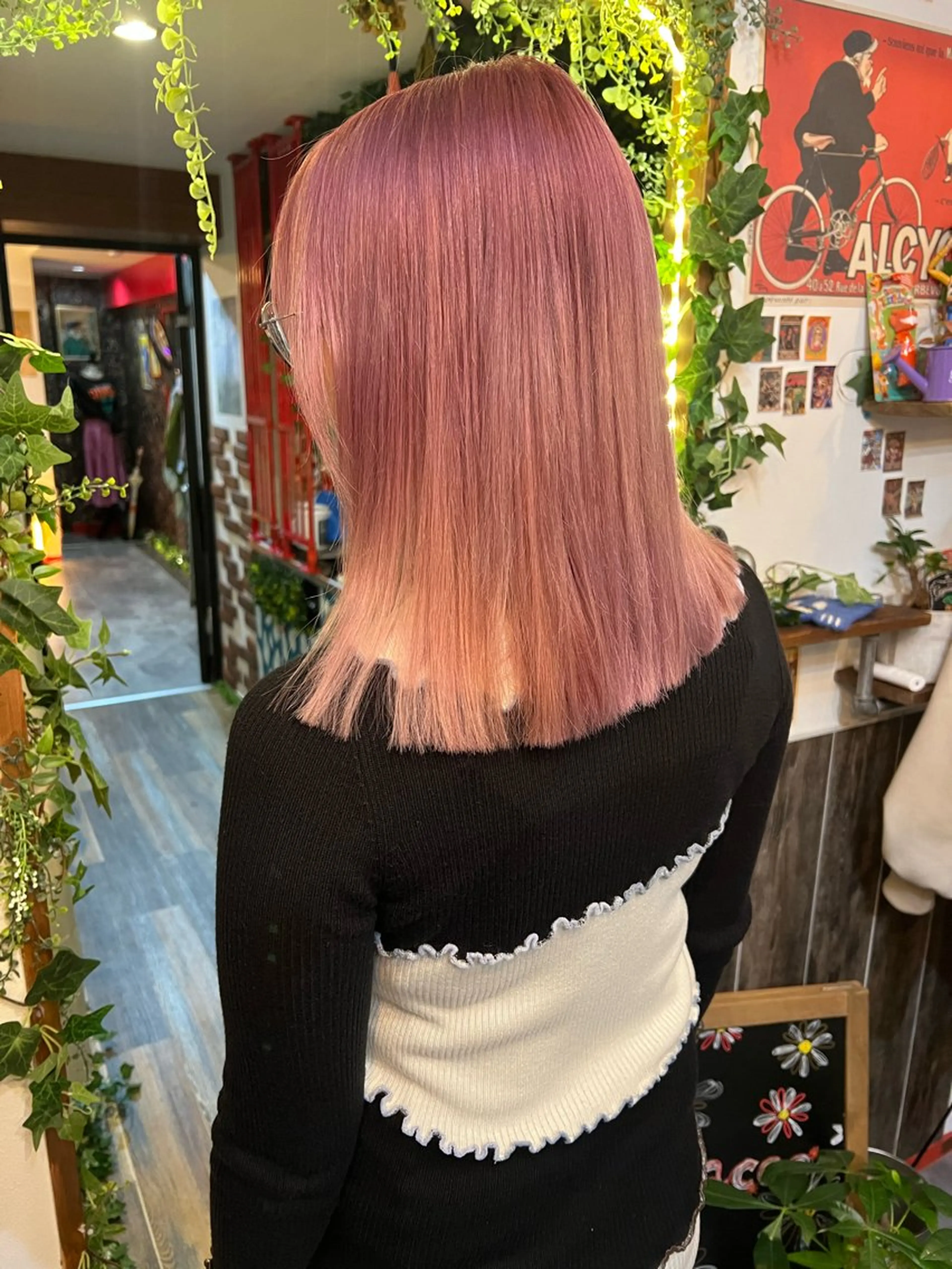 ミディアム カラー ピンクカラー ヘアカラー カラーパティシエ facce🌼ikoのヘアスタイル