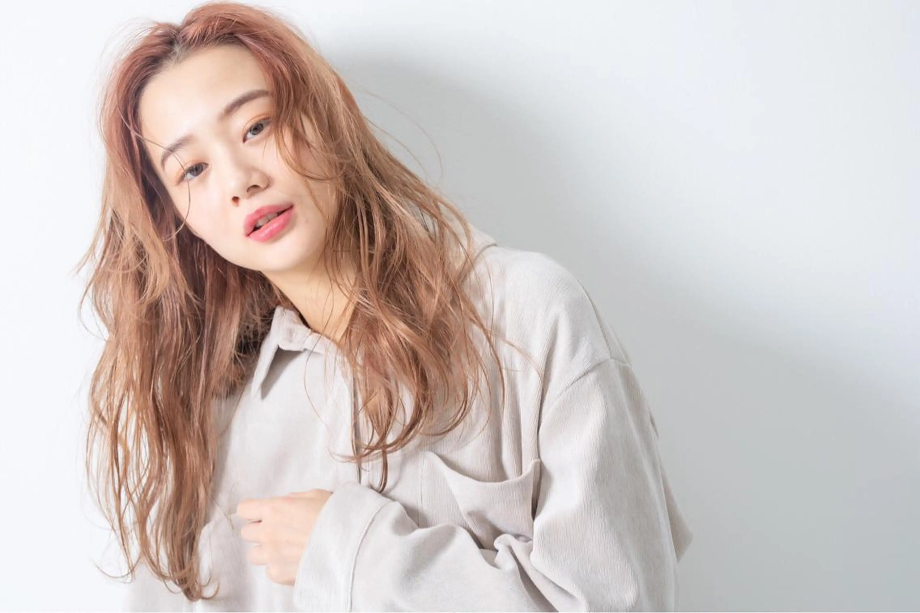 ロング カラー バレイヤージュ ブリーチ ダブルカラー グラデーションカラー ハイライトカラー hair salon mementoのヘアスタイル