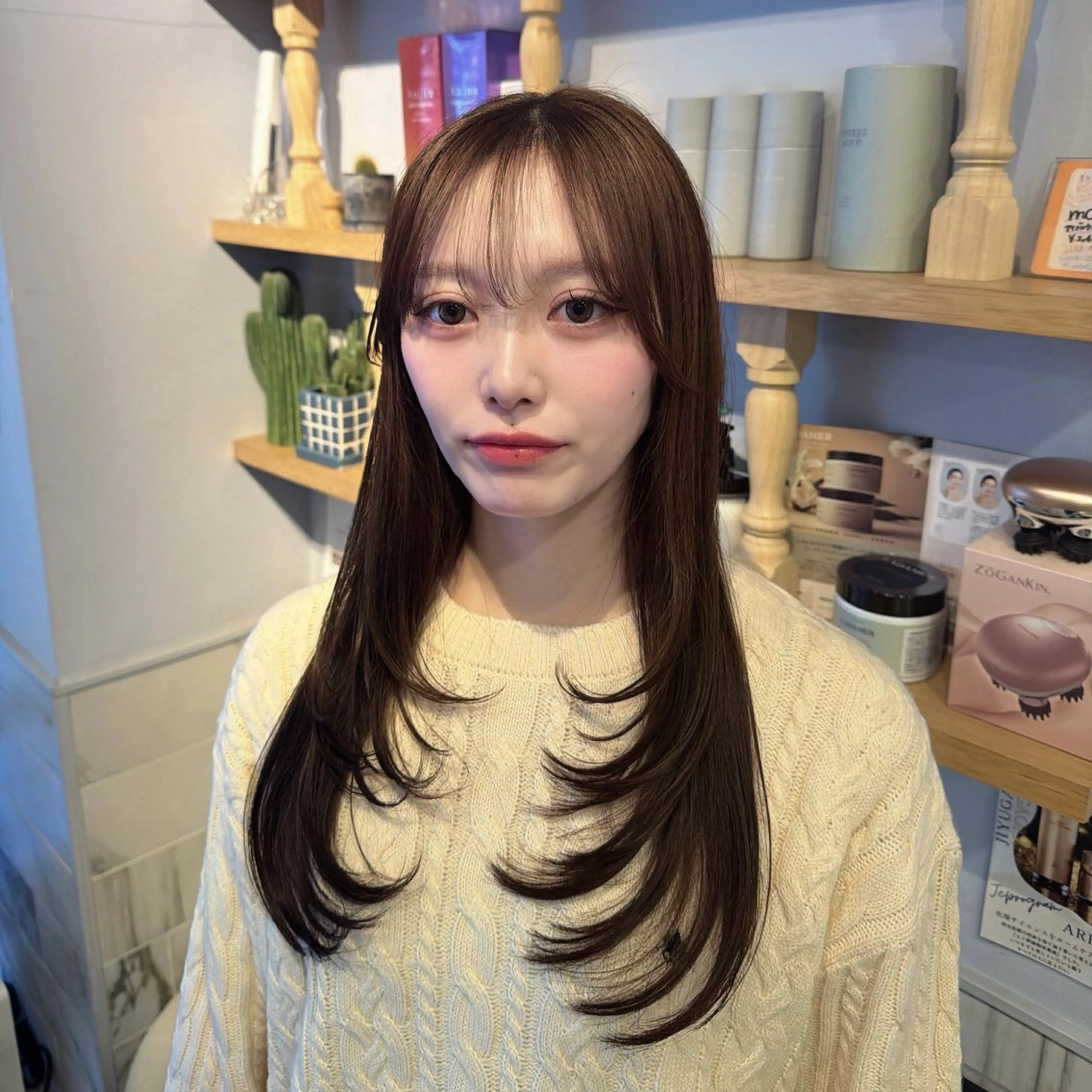 ロング レイヤーカット カット 小柳 夏美のヘアスタイル