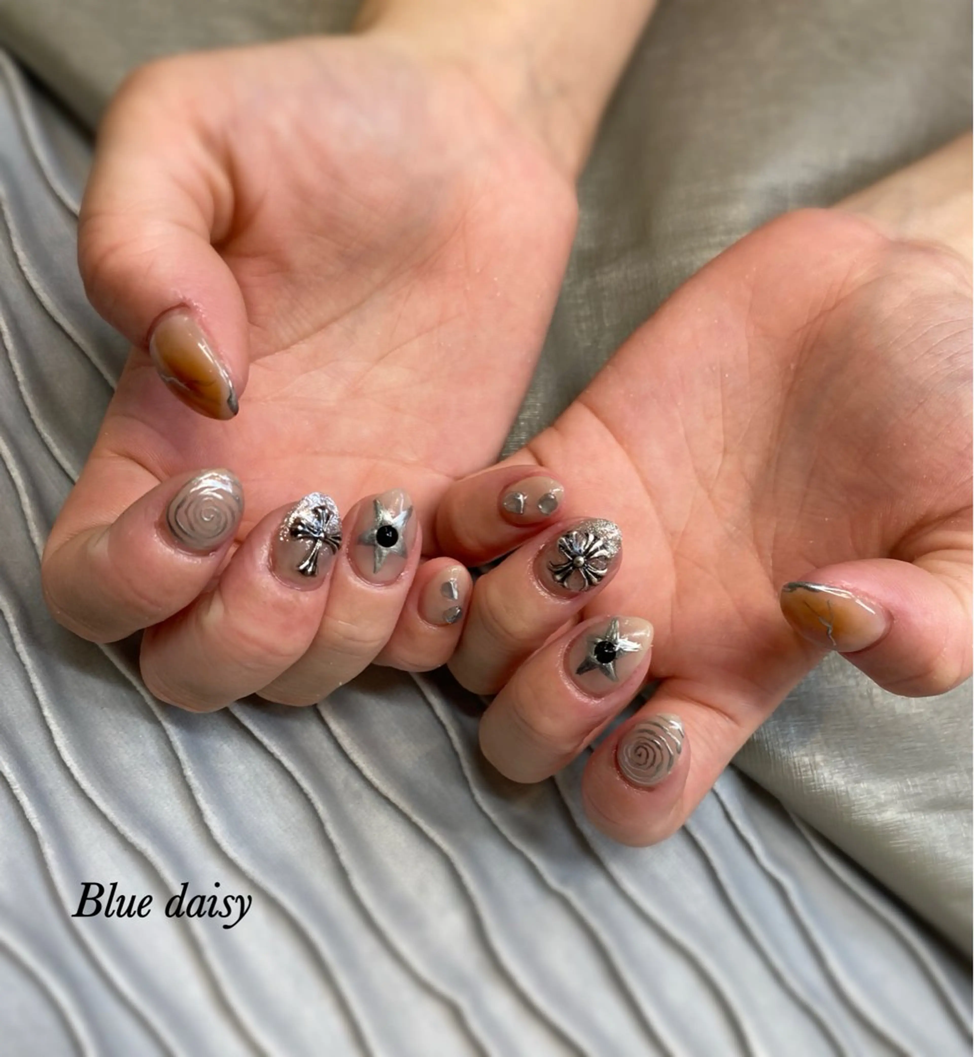 ネイル ハンドネイル Blue daisy 栄本店のネイルデザイン