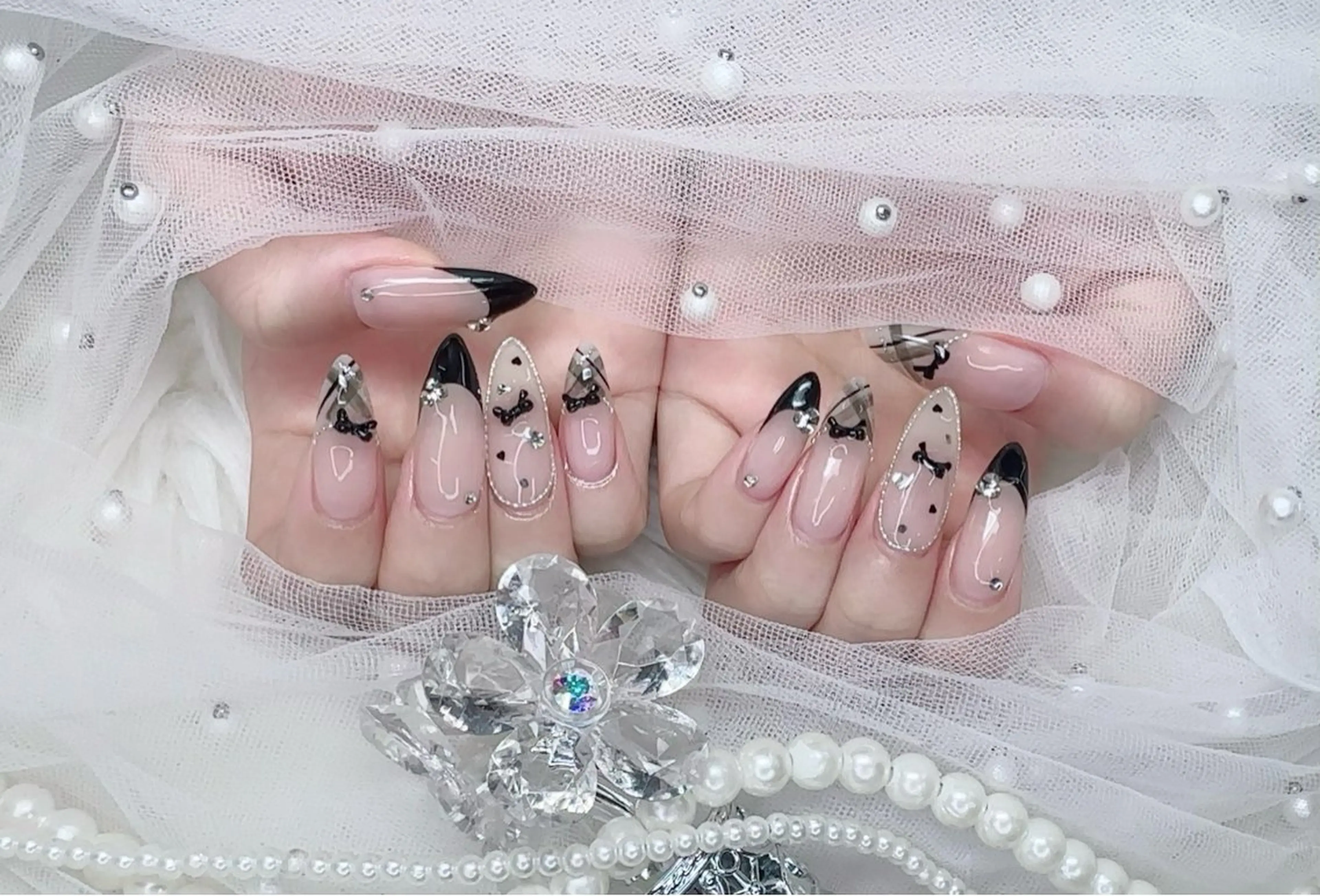 ネイル ハンドネイル フットネイル R salonのネイルデザイン