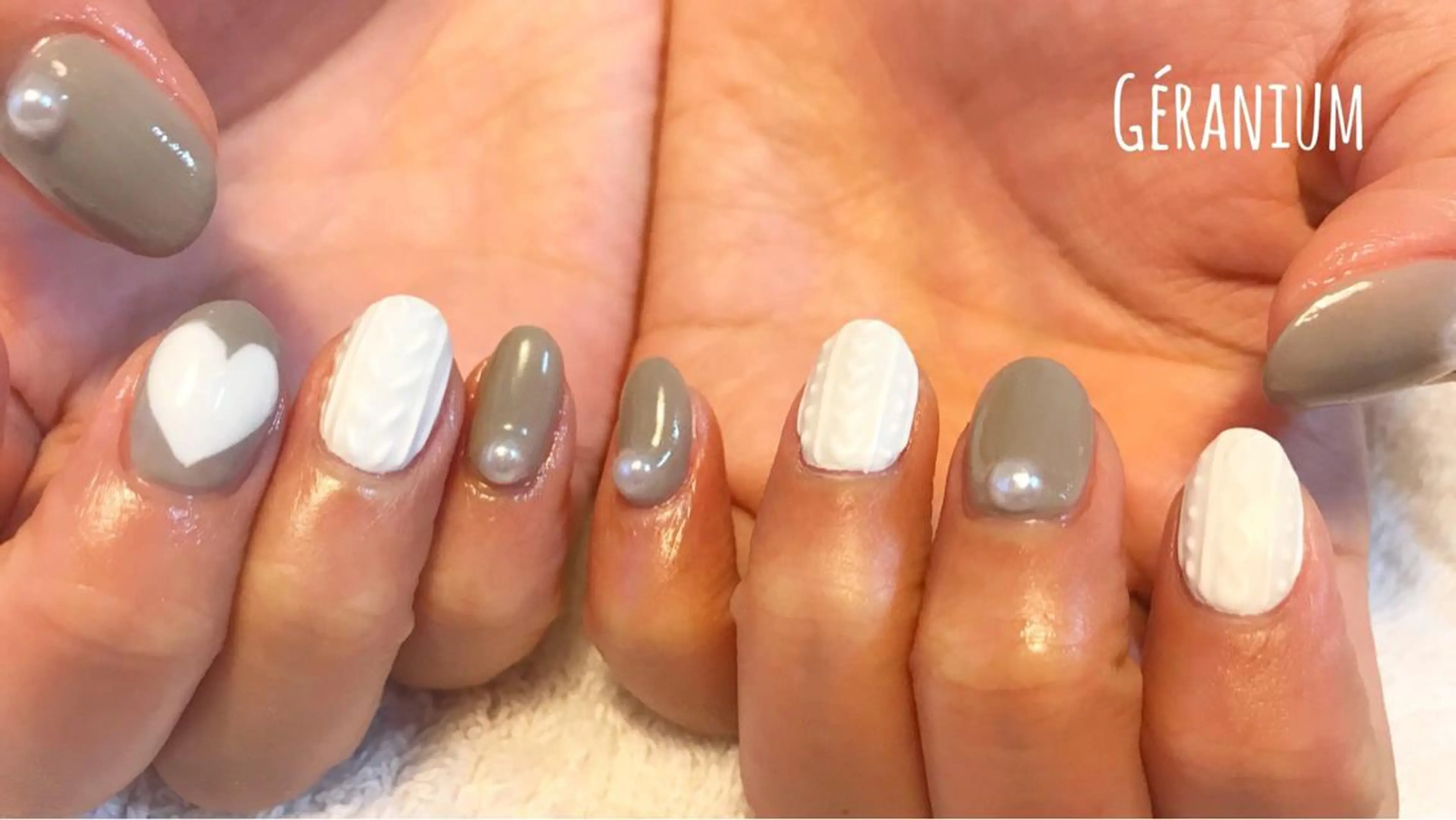 ネイル ハンドネイル フットネイル GéRanium Harukaのネイルデザイン