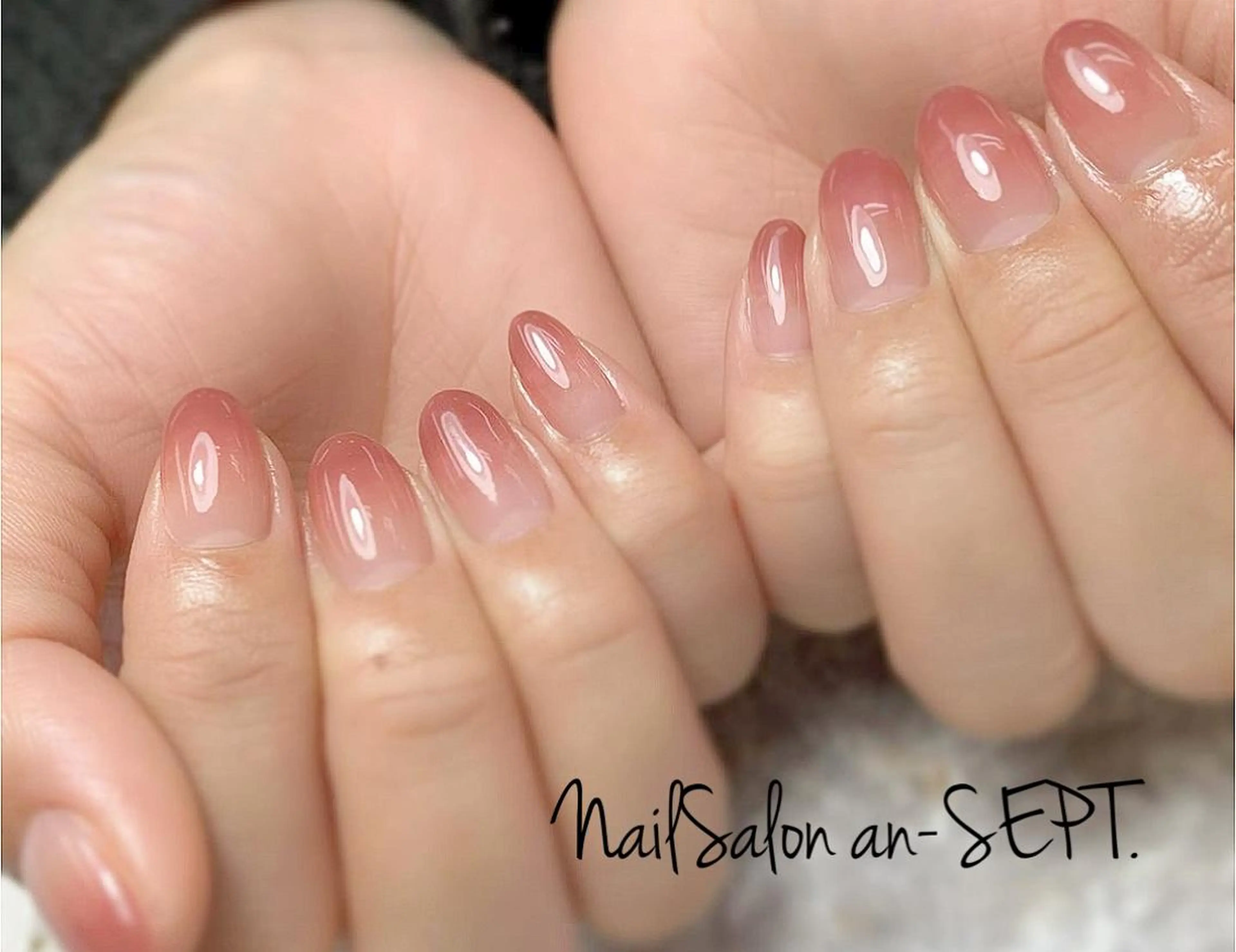 《新人モデル募集💅》グラデーション、王道フレンチネイル（オフ込み）／120分 ¥4000の写真