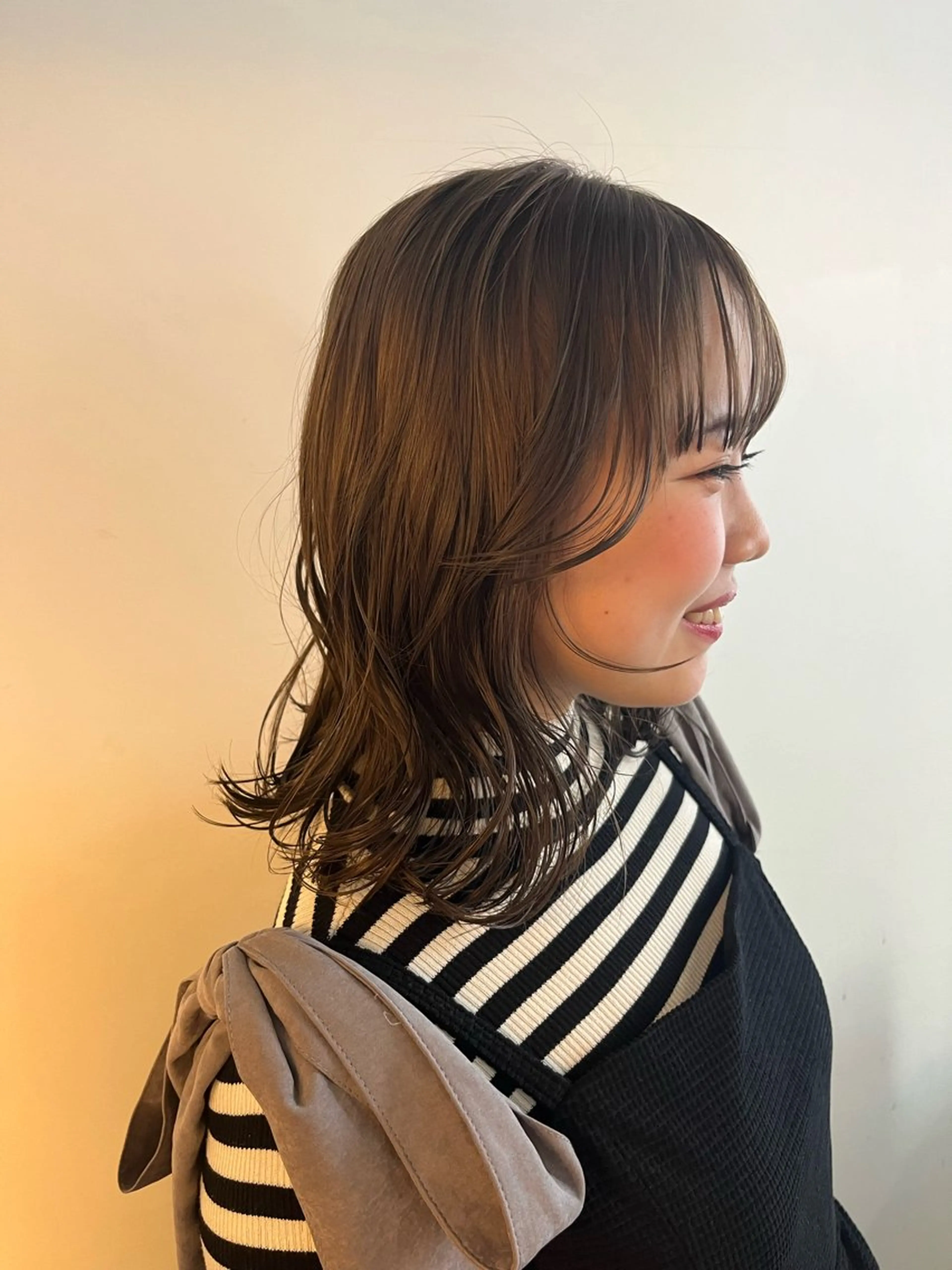 ミディアム カラー ベージュカラー 透明感カラー人気 ナンバーワンMIYUのヘアスタイル