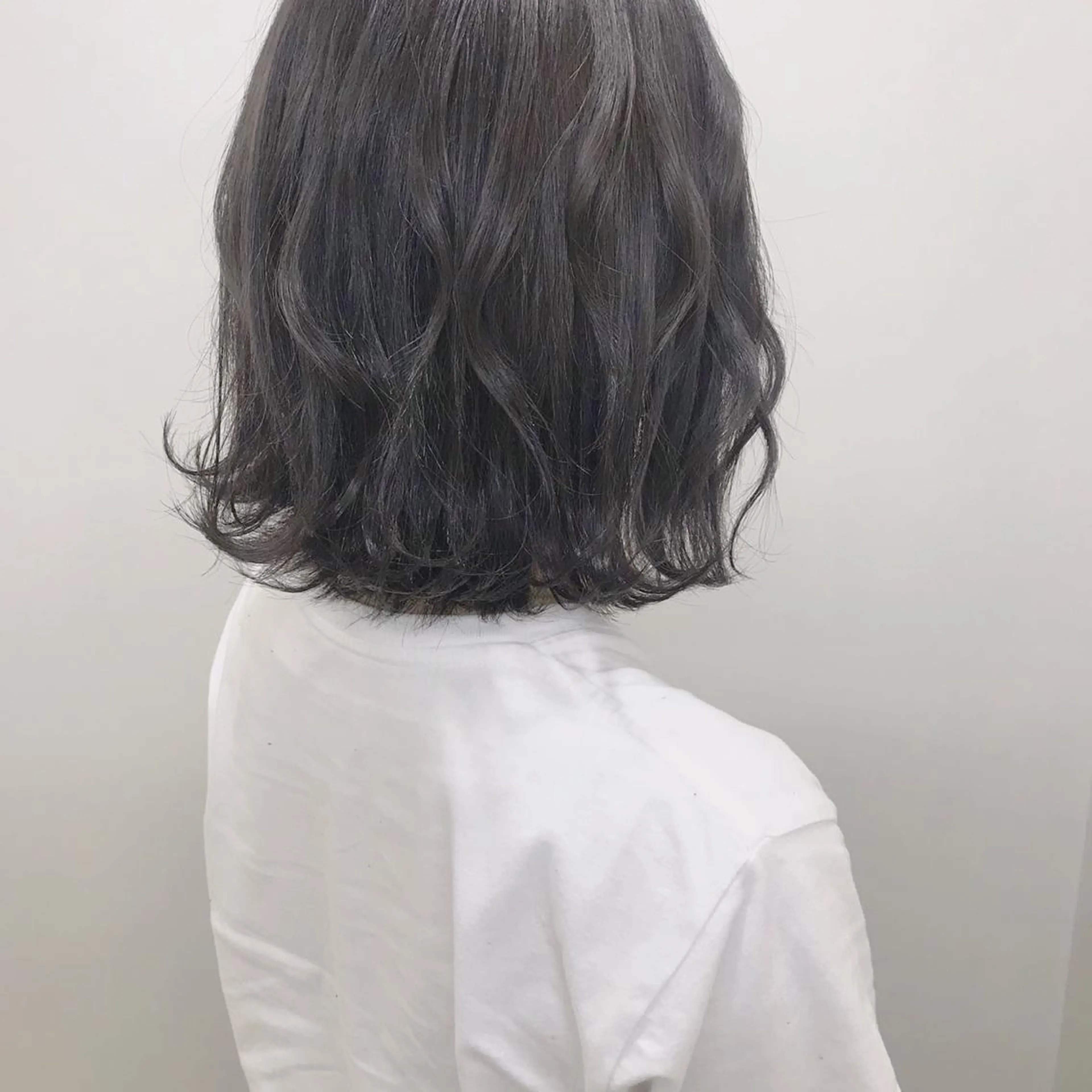 ミディアム yuka .のヘアスタイル
