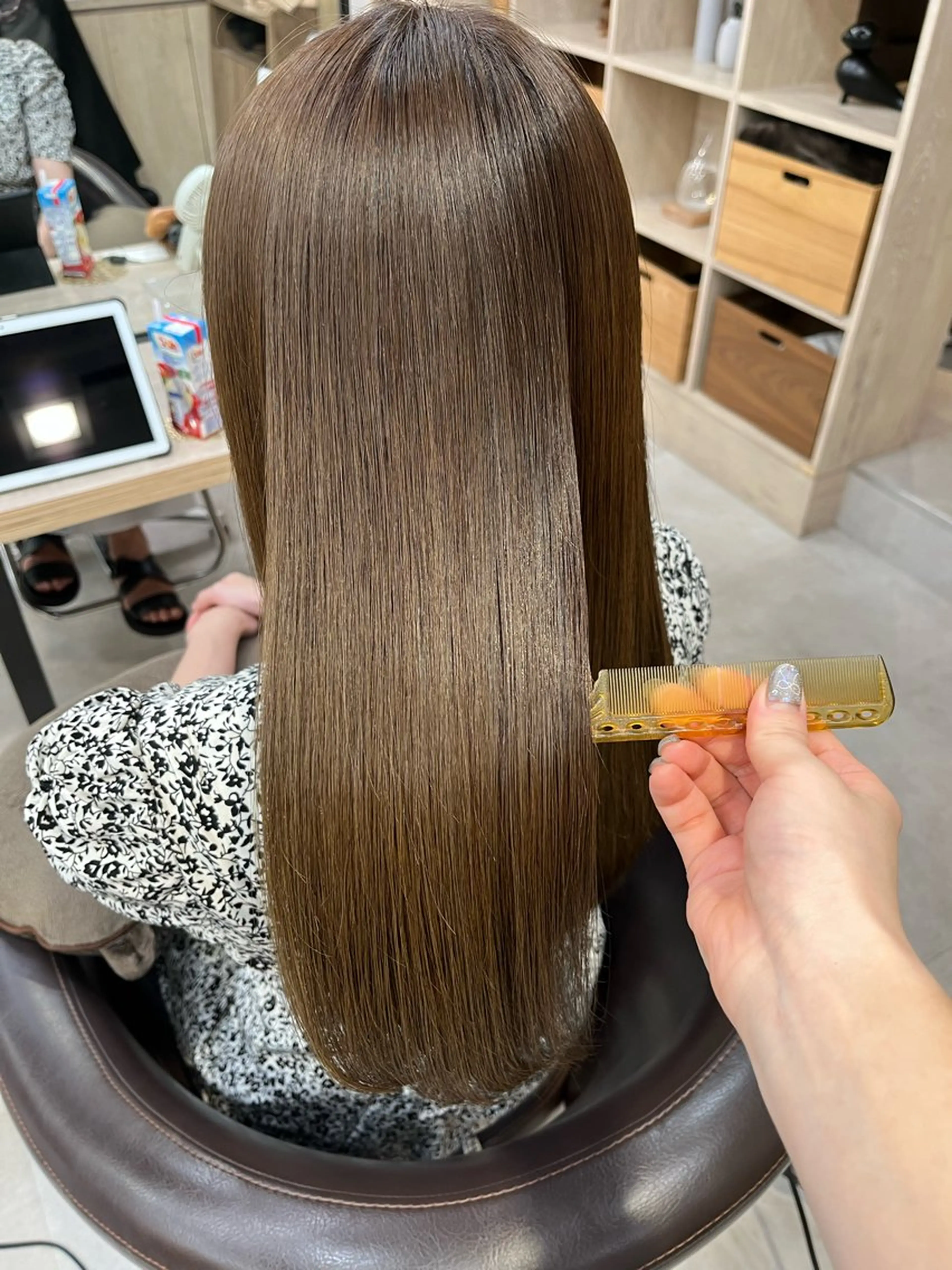 ロング 光を纏うツヤ感ロング Natsuki🤍のヘアスタイル