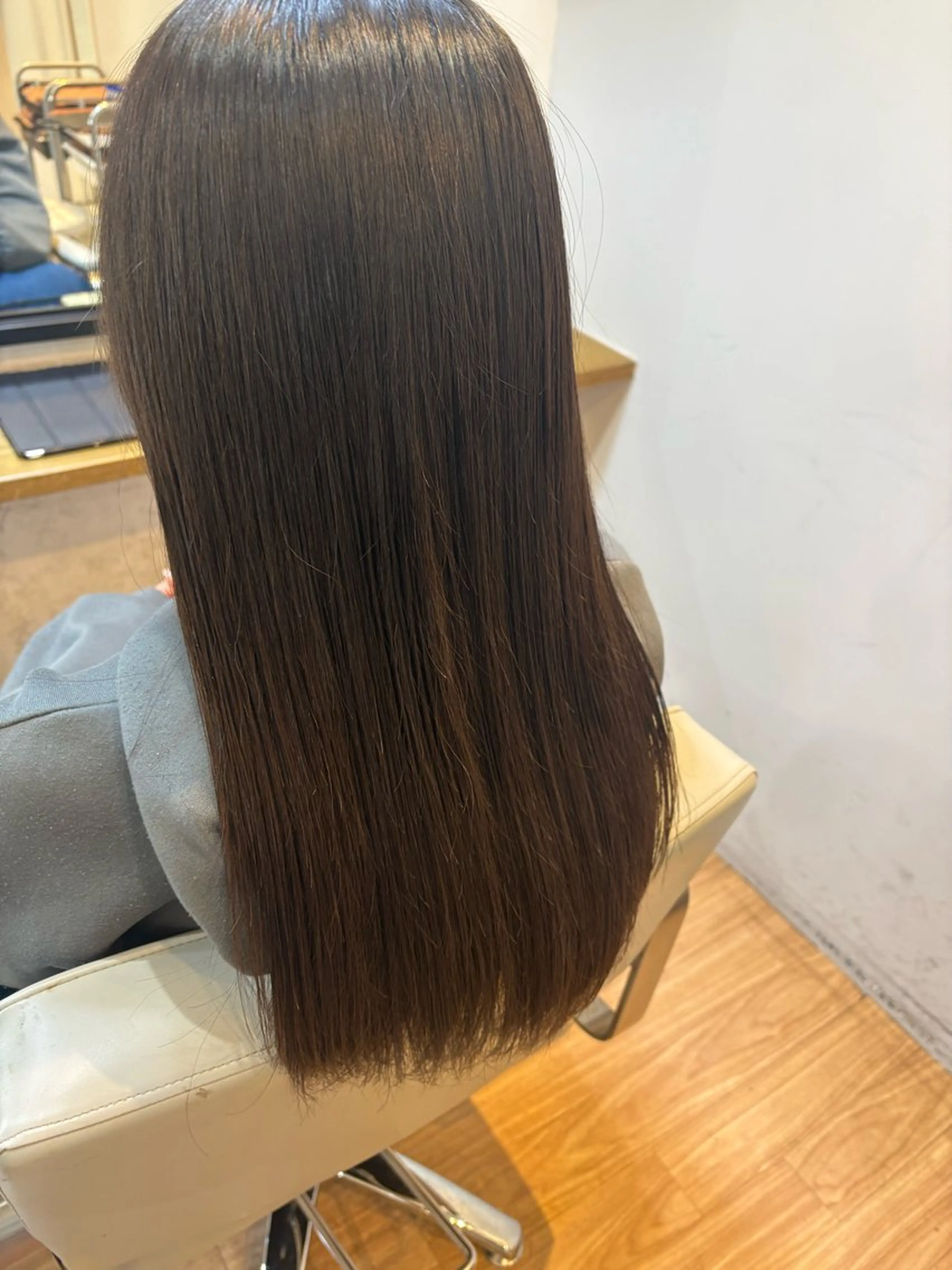 カラー カット ヘアカラー トリートメント 韓国ヘアー🇰🇷 MIWAのヘアスタイル