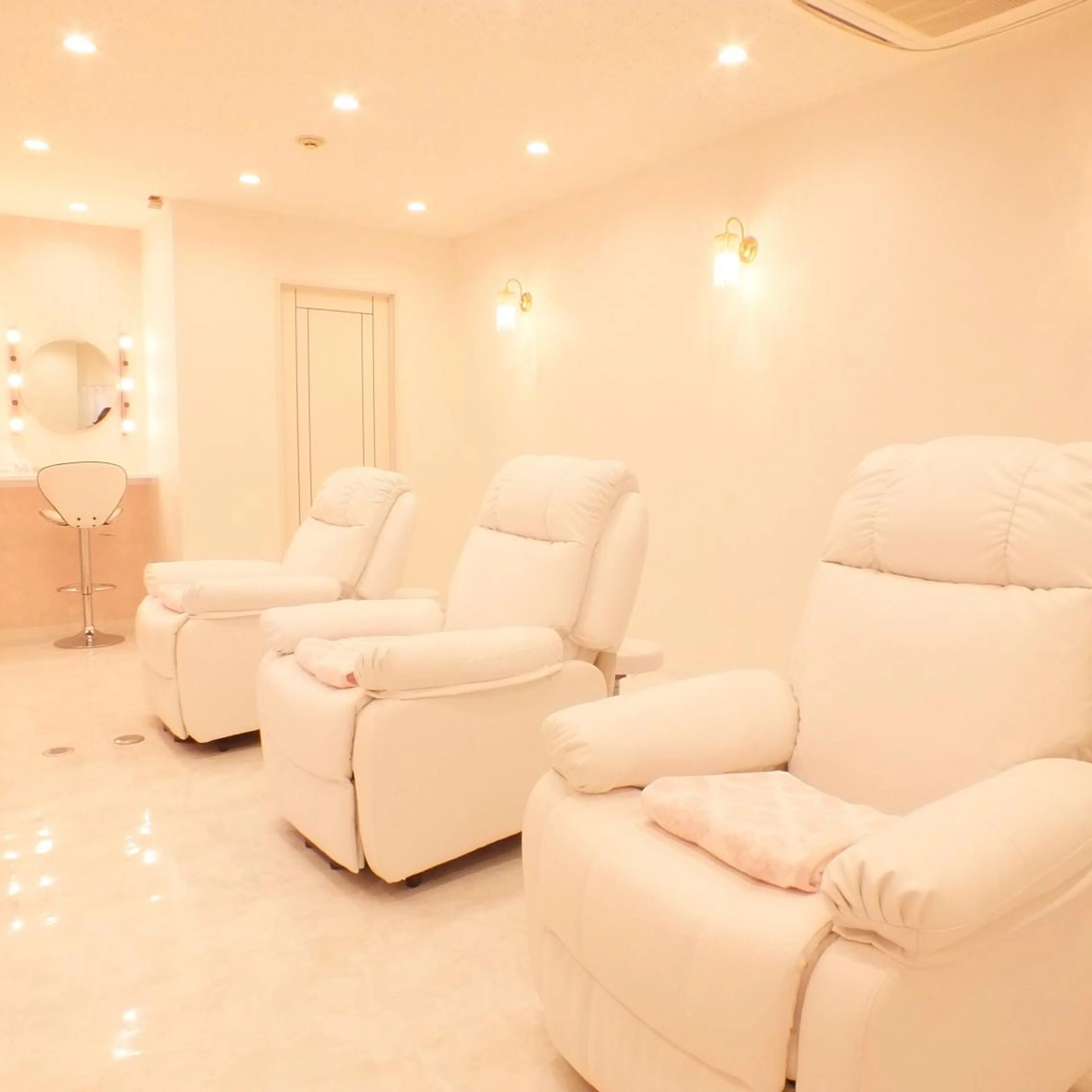 ネイル wowvi ワウビーの眉毛・アイブロウイメージ