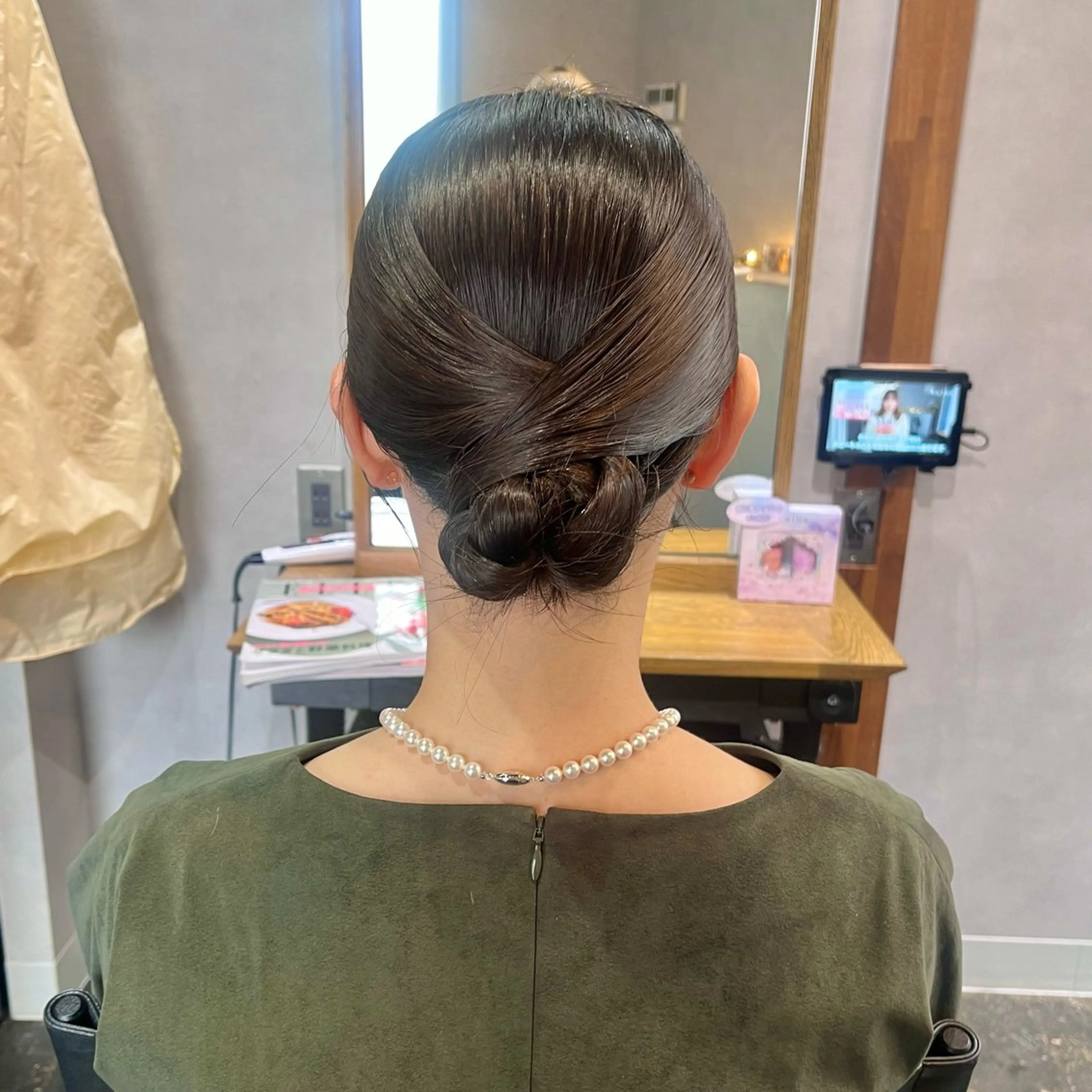 ショート ヘアアレンジ ヘアセット 伊藤 玲衣のヘアスタイル