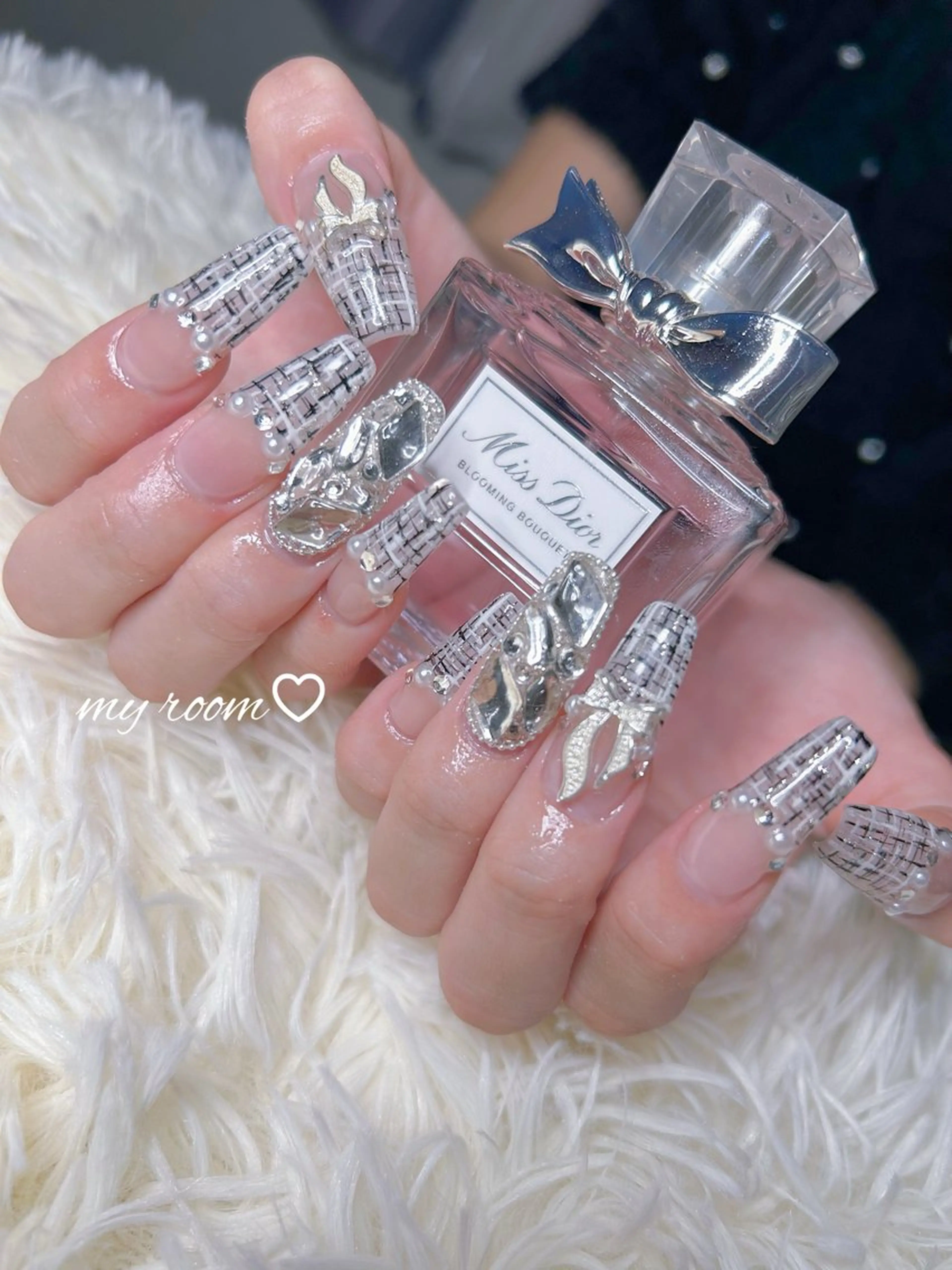 ミニモ限定SALE♡長さ出し、アートやり放題パーツもつけ放題(付け替えオフ+550円)の写真