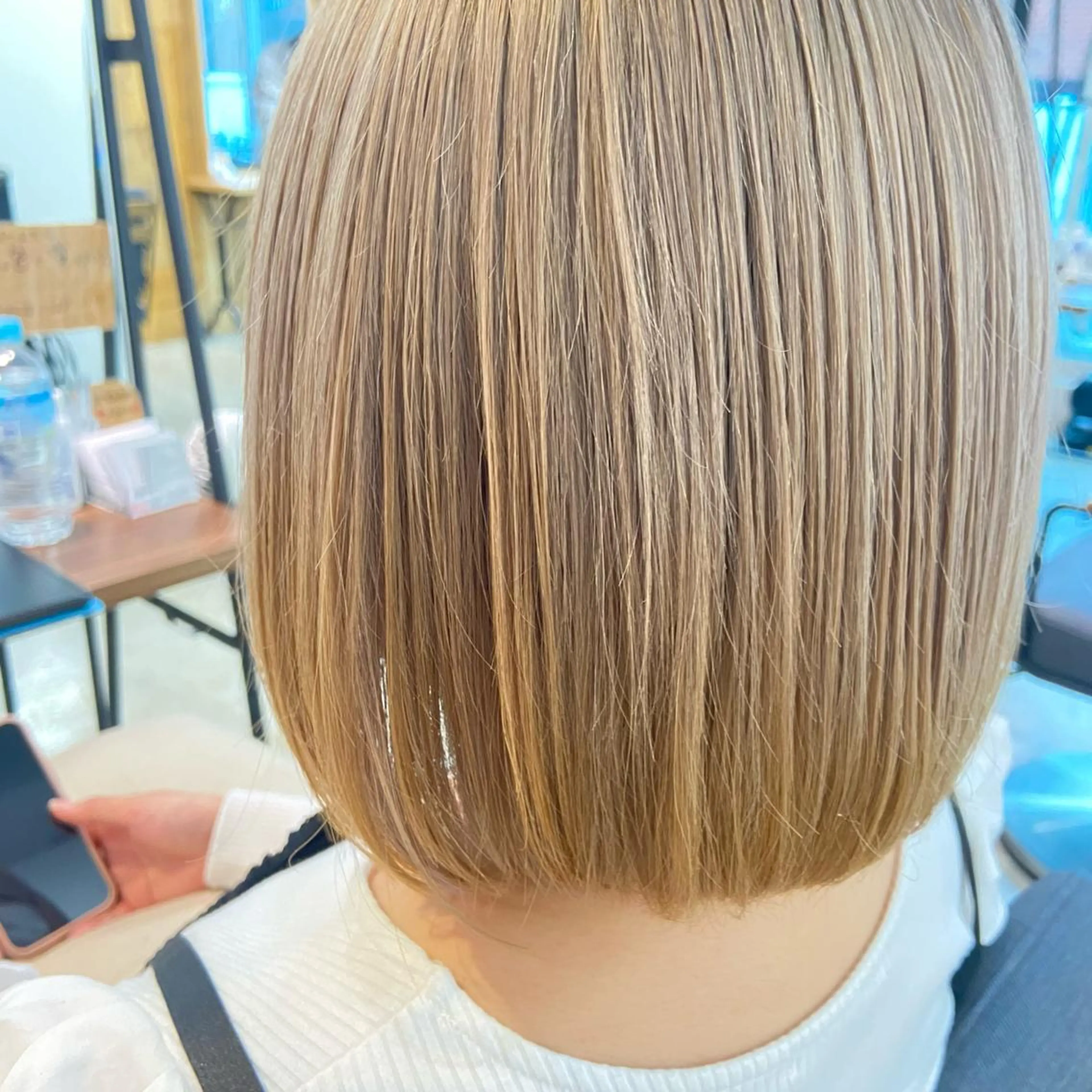 ショート カラー ベージュカラー ブリーチ 🌷レイヤーカット/ フルキシオリ🌷のヘアスタイル