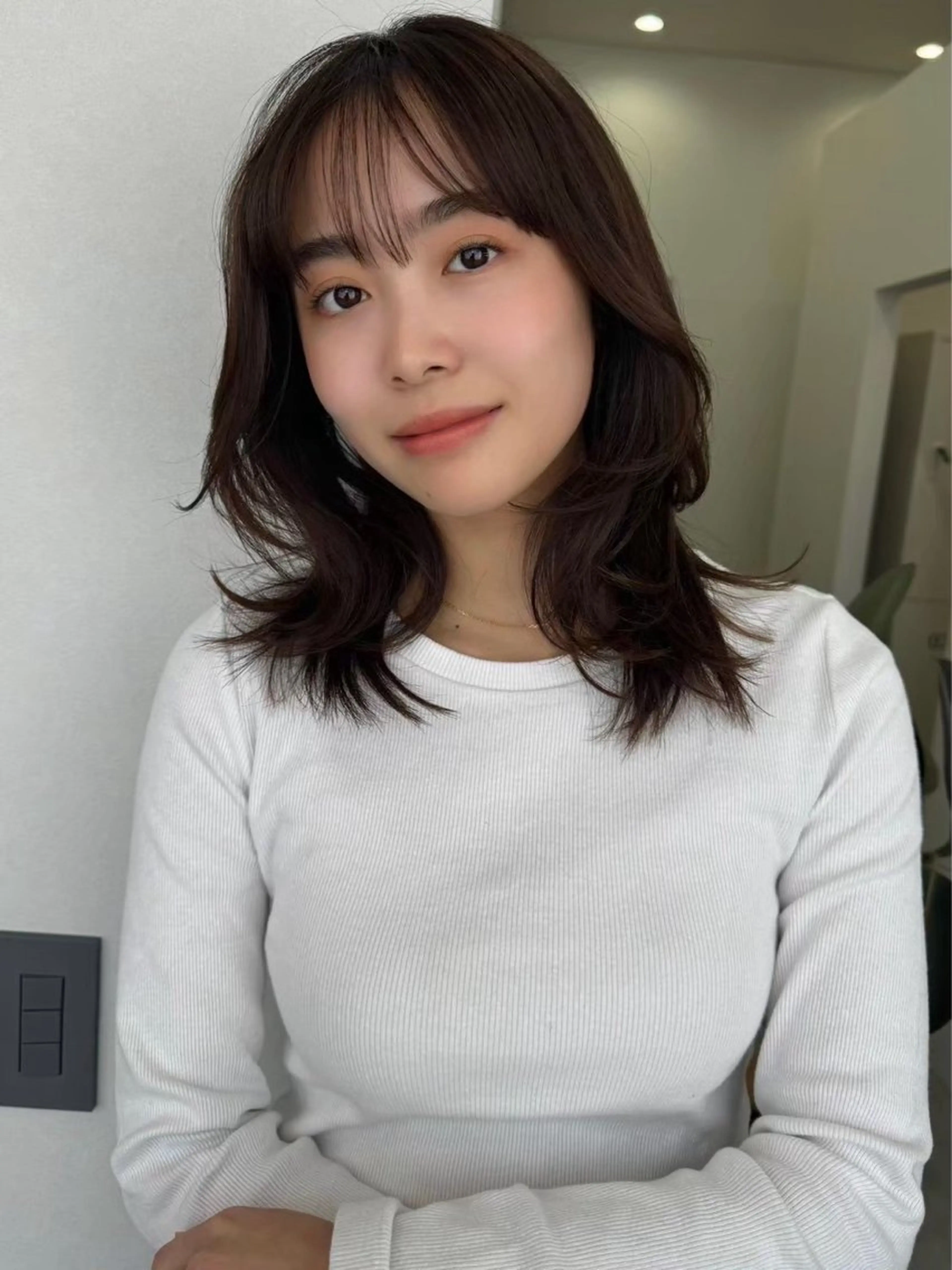 ミディアム 杉谷 知怜のヘアスタイル