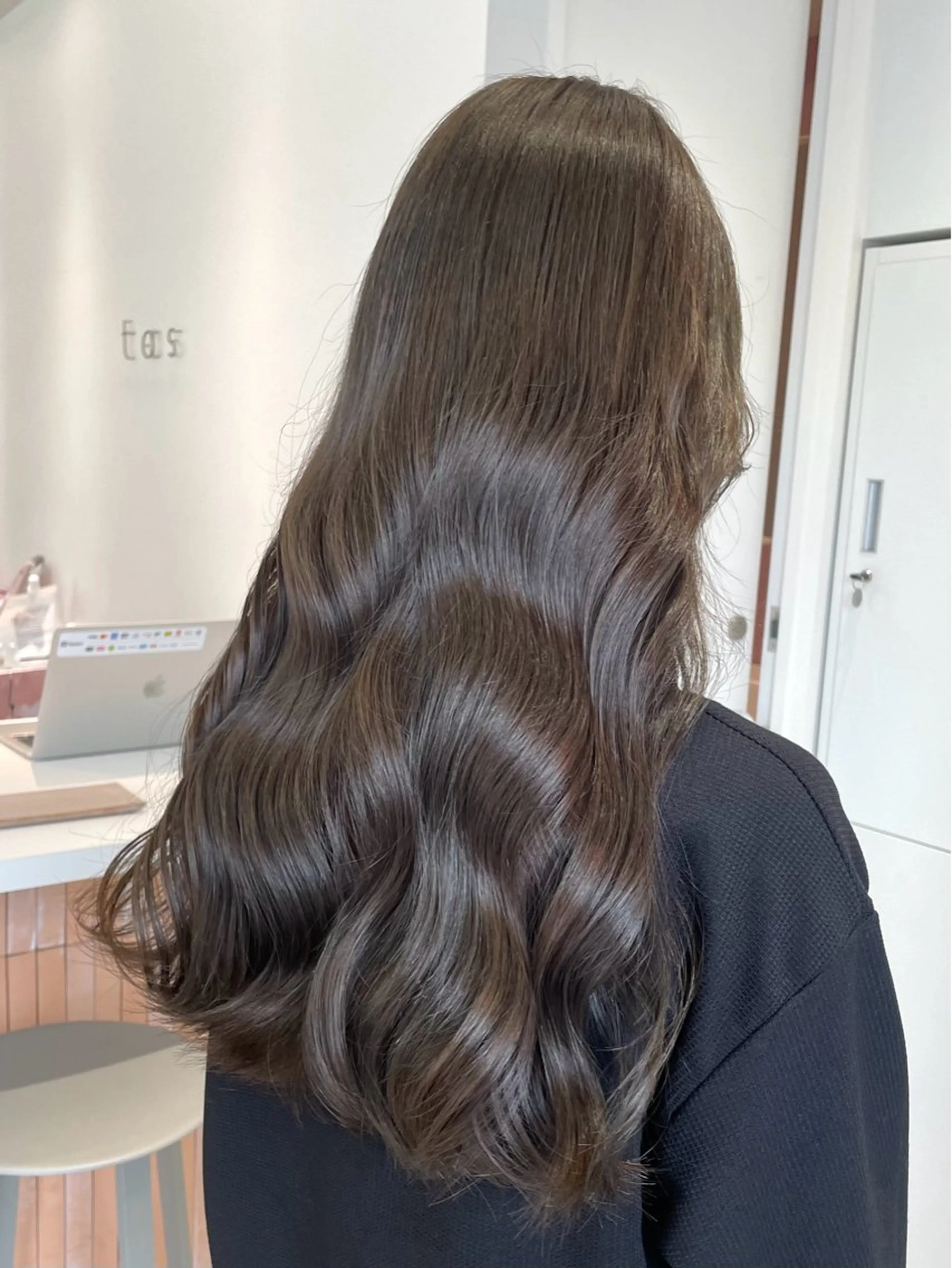 ロング ヘアカラー 透明感カラー🪽 ゆうかのヘアスタイル