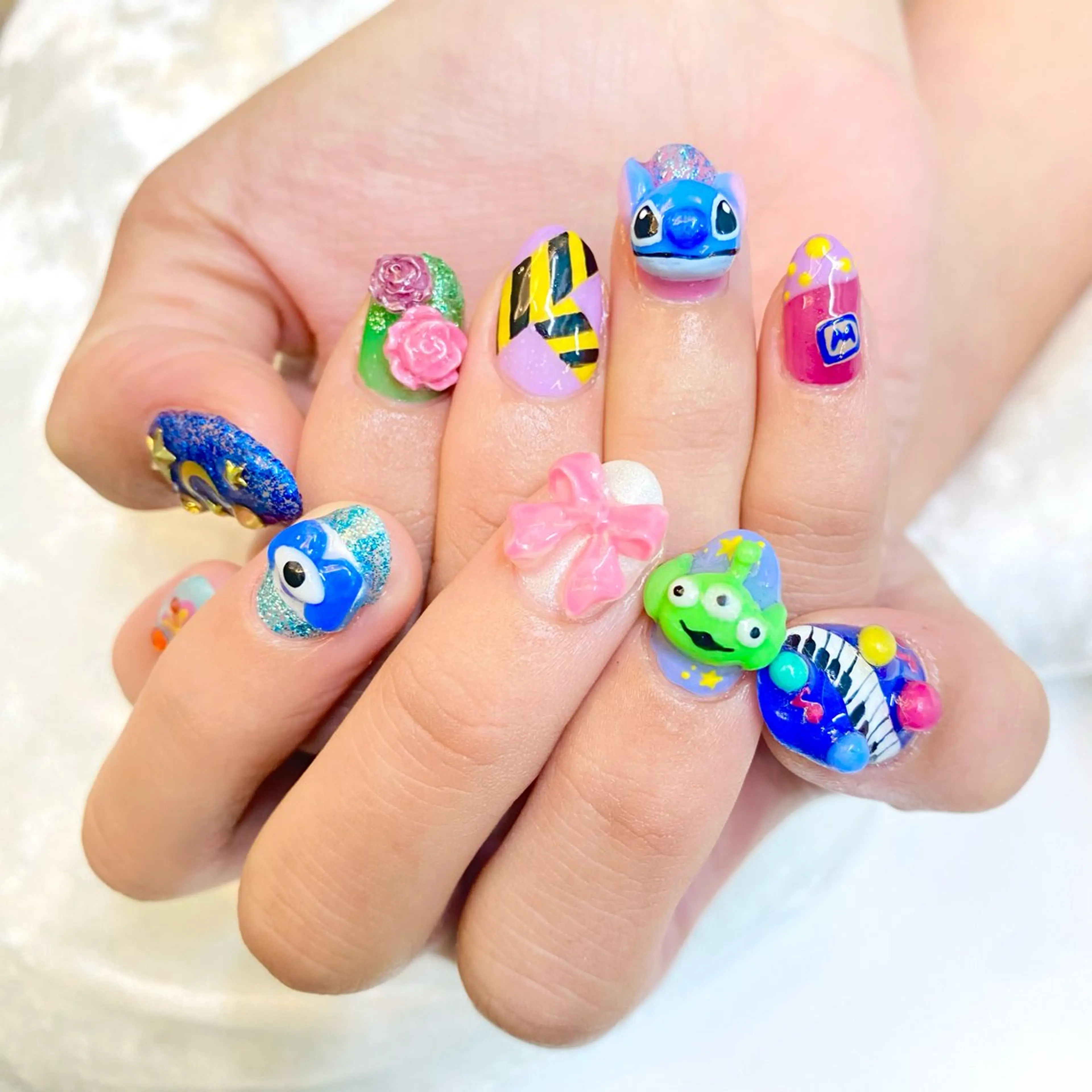 ネイル Kira-ra💎 KIRARIのネイルデザイン