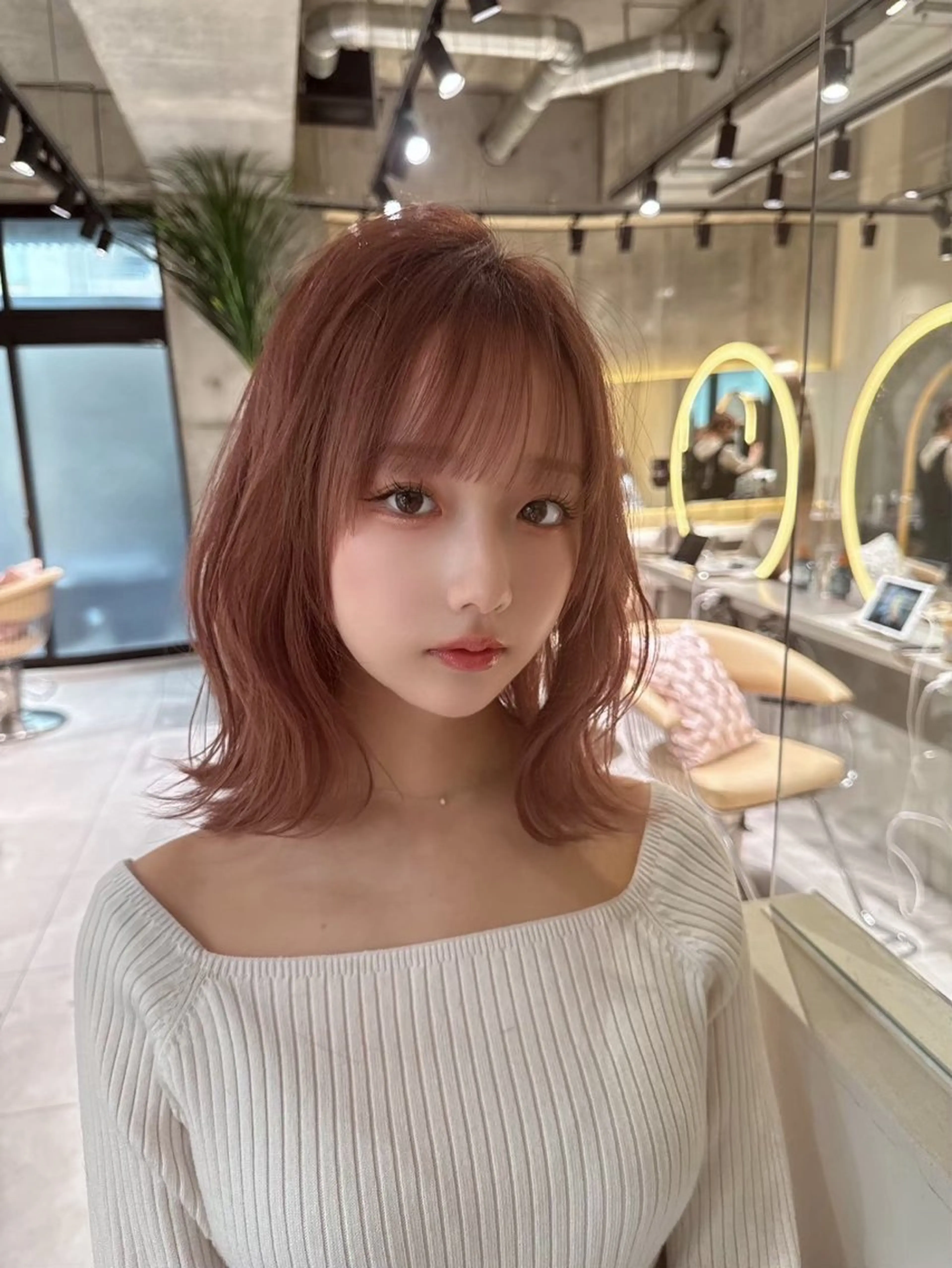 カラー ヘアカラー あ い か 🎀 レイヤーカットのヘアスタイル