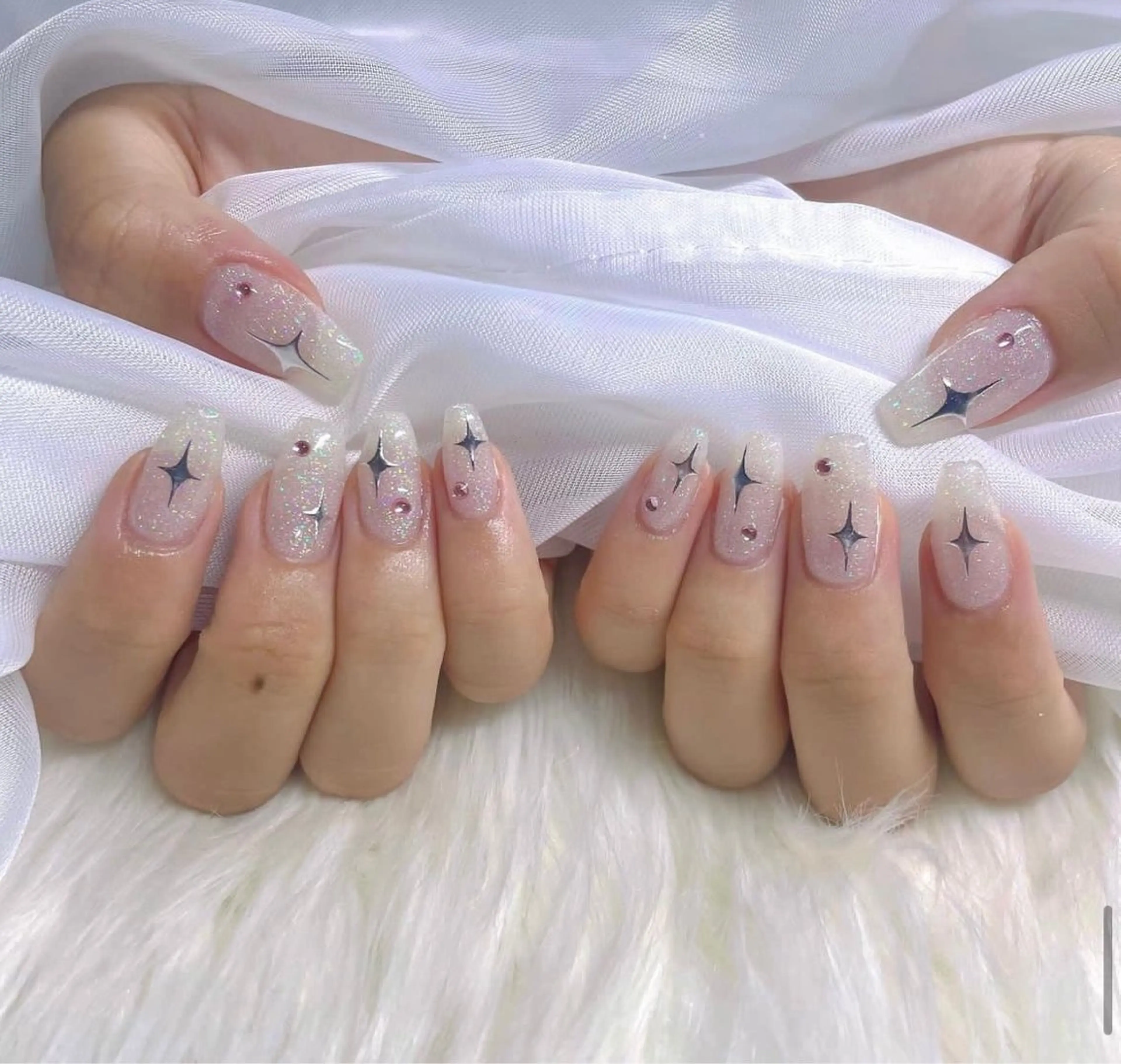 ネイル ハンドネイル Sii nail 🤍SAKIのネイルデザイン