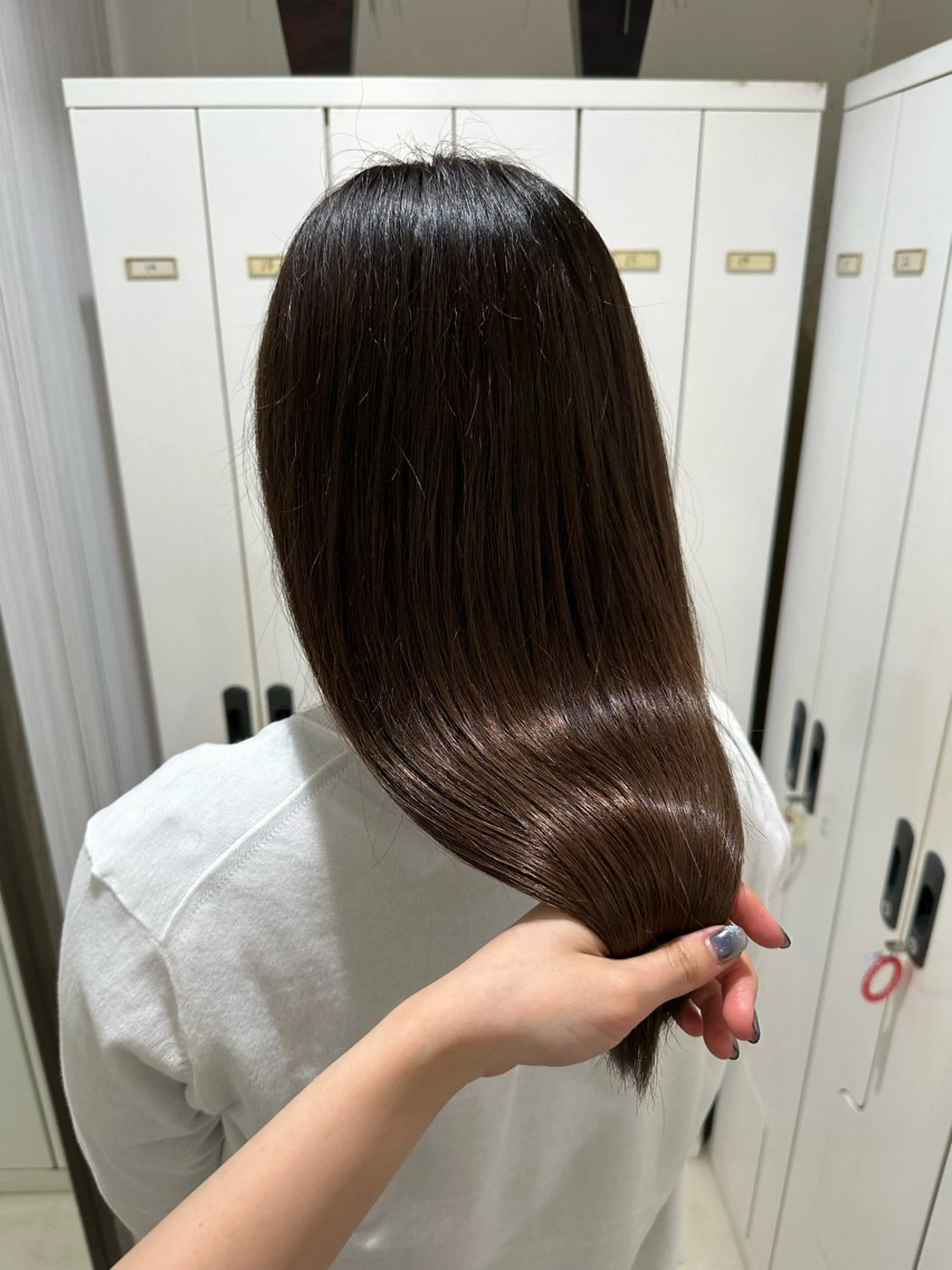 セミロング カラー ブラウンカラー KEEN.所属・KEEN.渋沢/ ブリーチ/みなのヘアスタイル