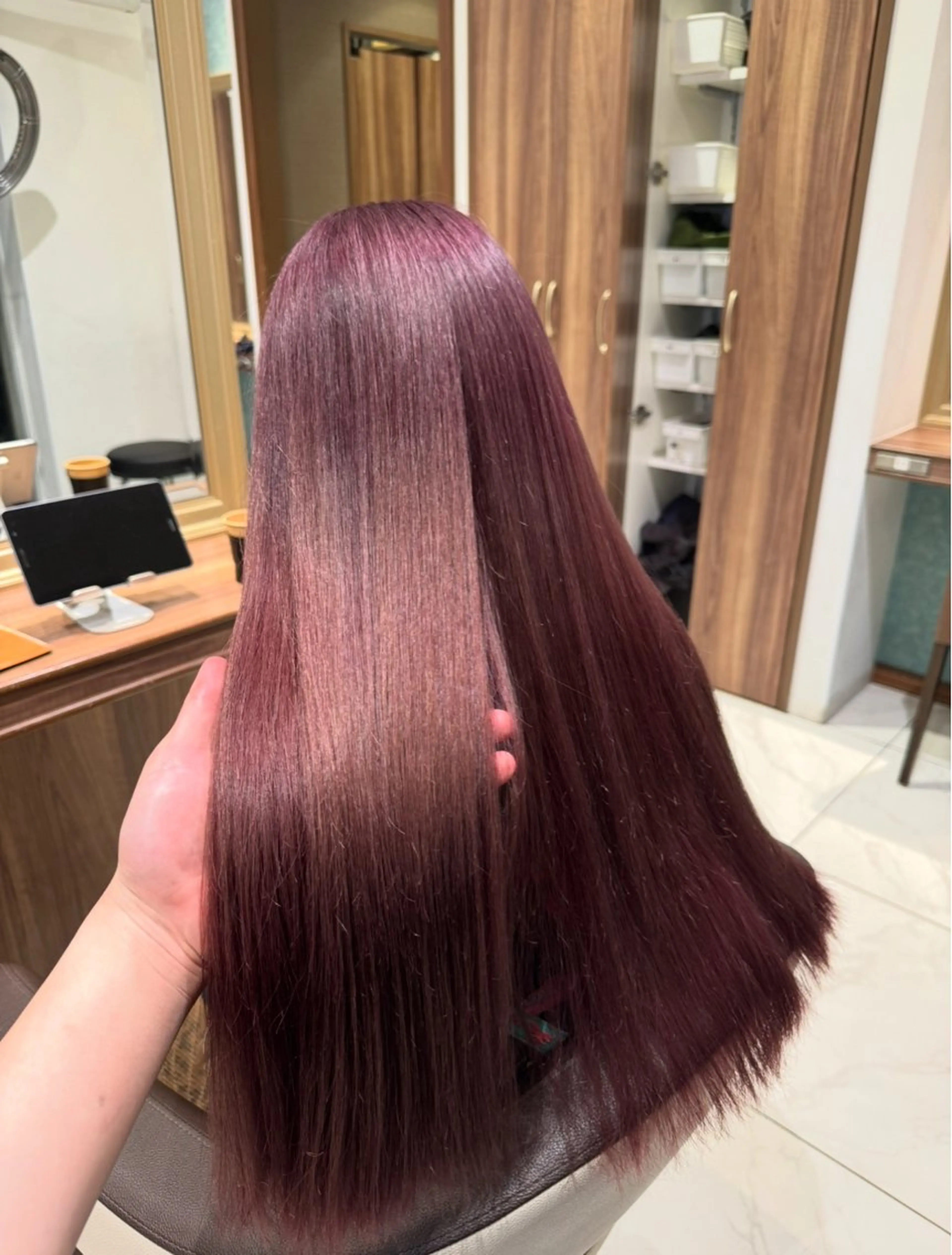 【ツヤツヤハイトーンカラー】✨️✨️ブリーチ+オンカラー +トリートメント💎💎💎の写真