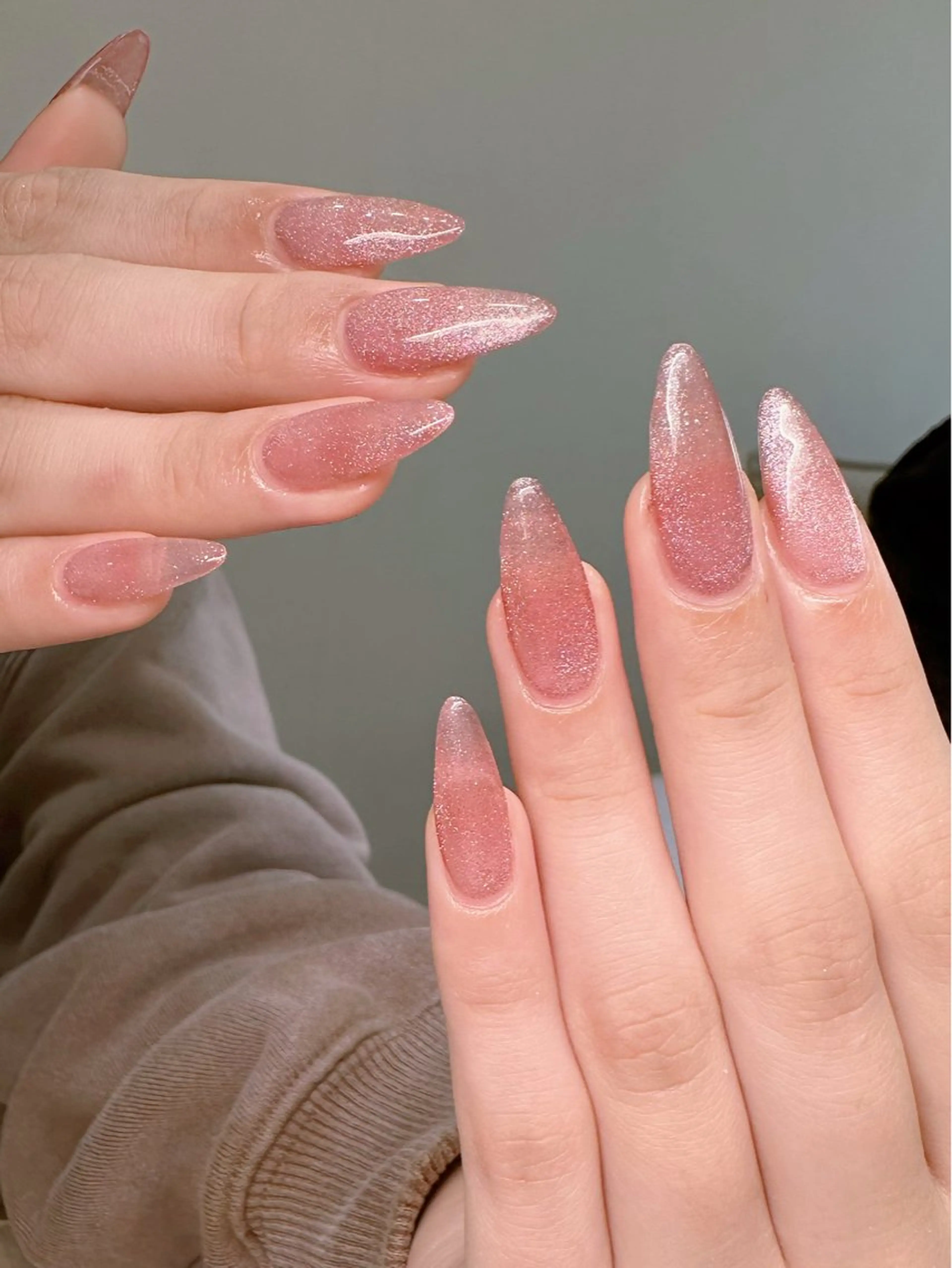 ネイル オーロラネイル ブルー チークネイル 長さ出し フットネイル ハンドネイル Aki アキのネイルデザイン