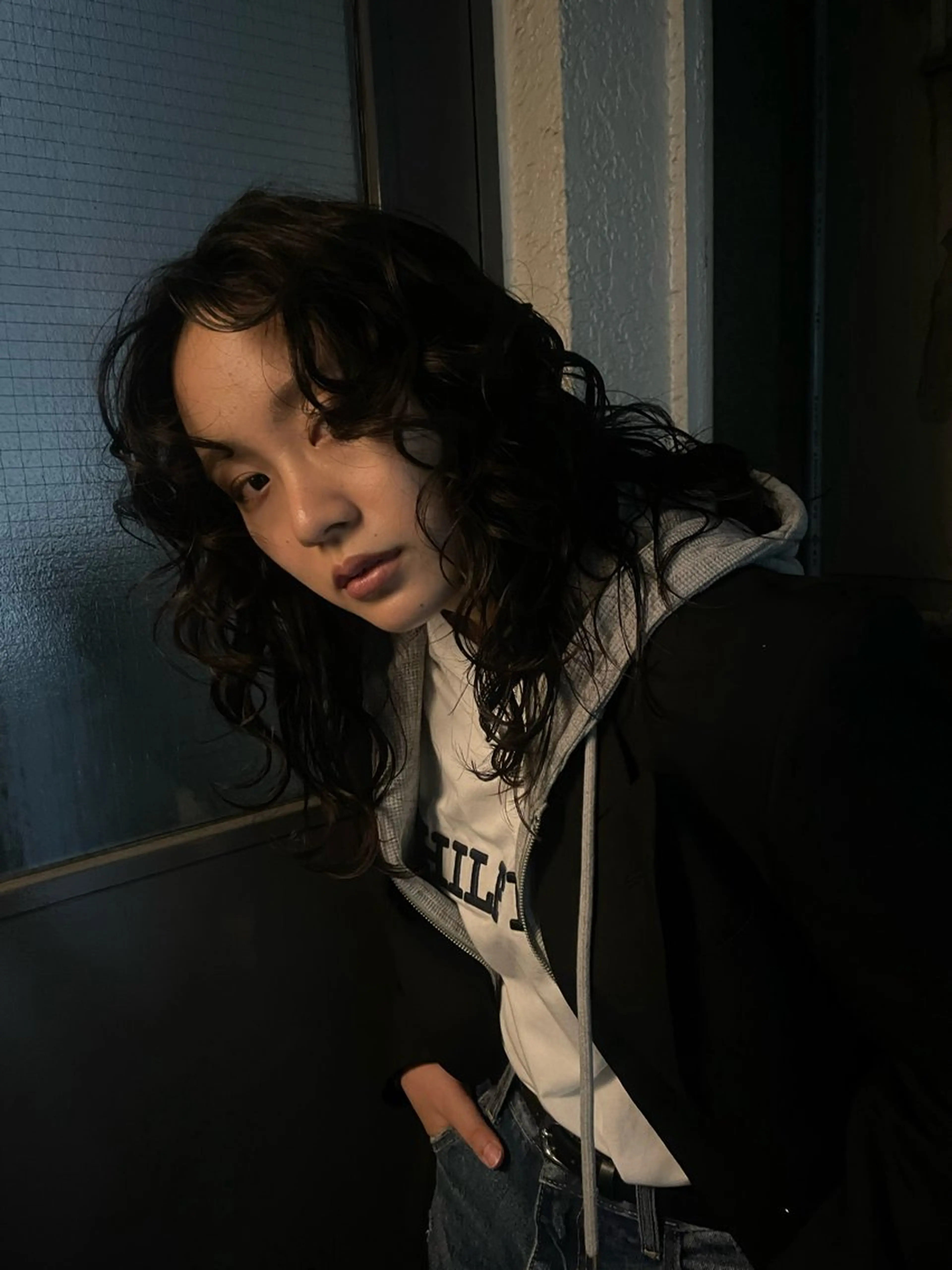 ミディアム パーマ ミディアムパーマ ハイレイヤー レイヤーカット rin🩰ハイトーン /レディースパーマのヘアスタイル