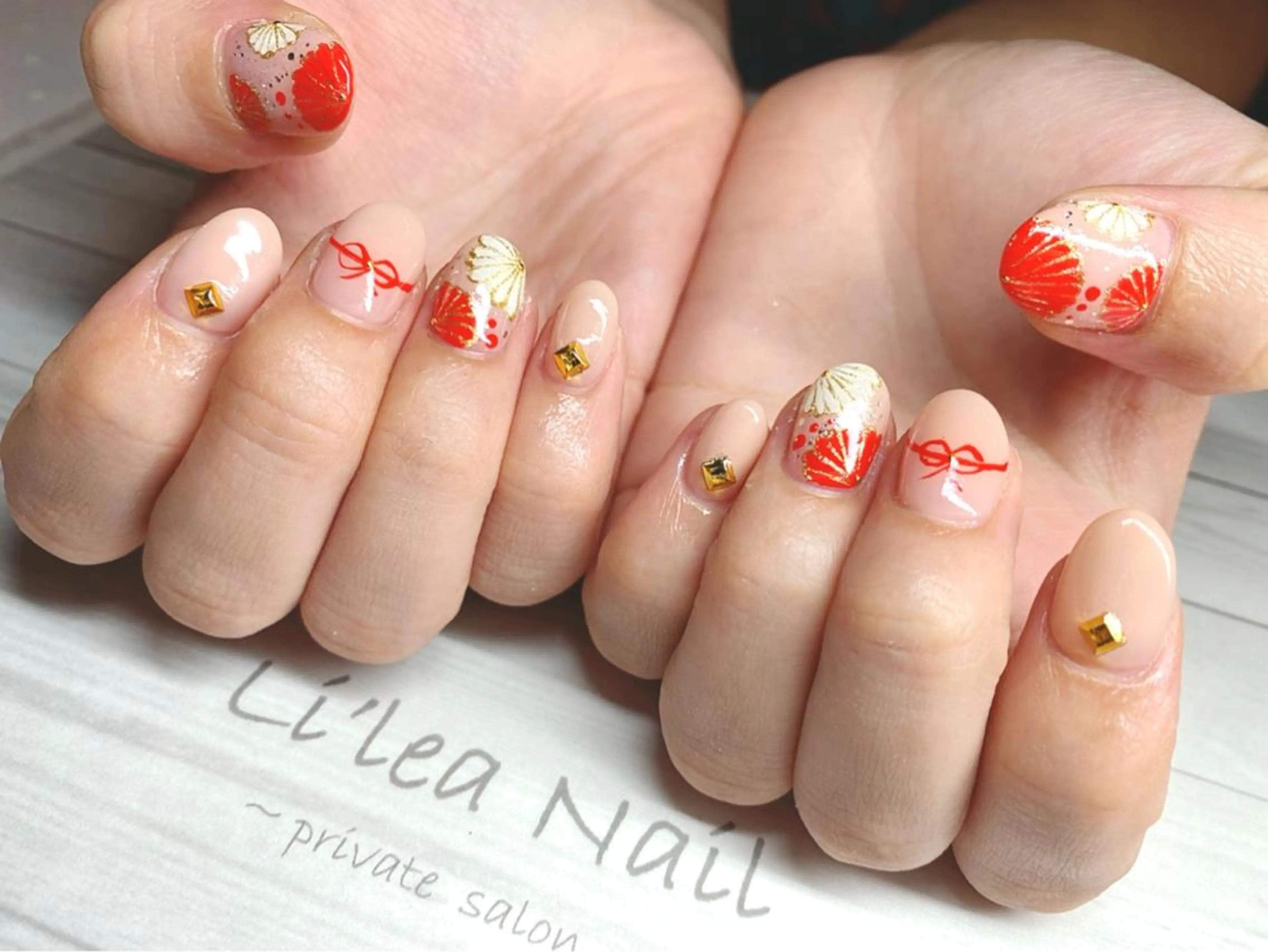 ネイル Li'leaNail AINAのネイルデザイン