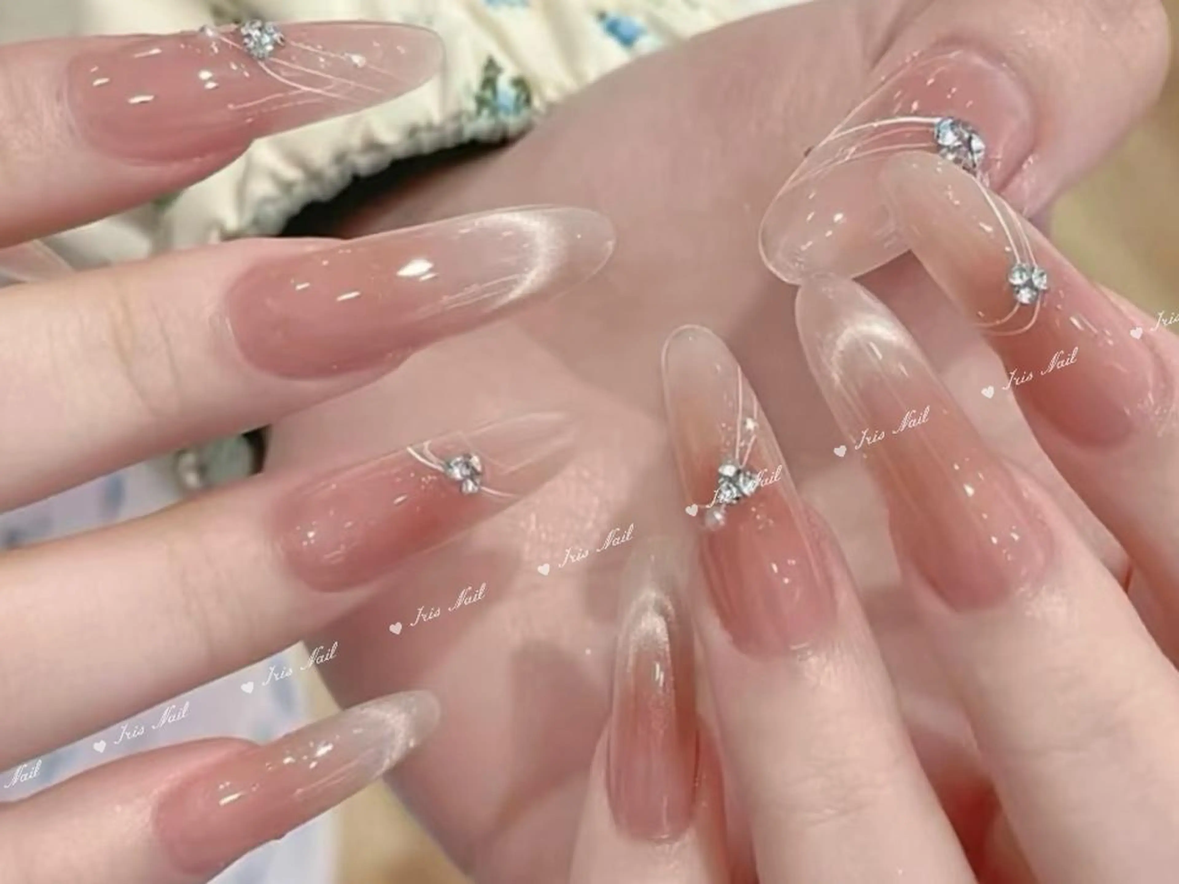 ネイル チークネイル フレンチネイル マグネットネイル マグネットフレンチ 💕藤江 月🌸🍒のネイルデザイン