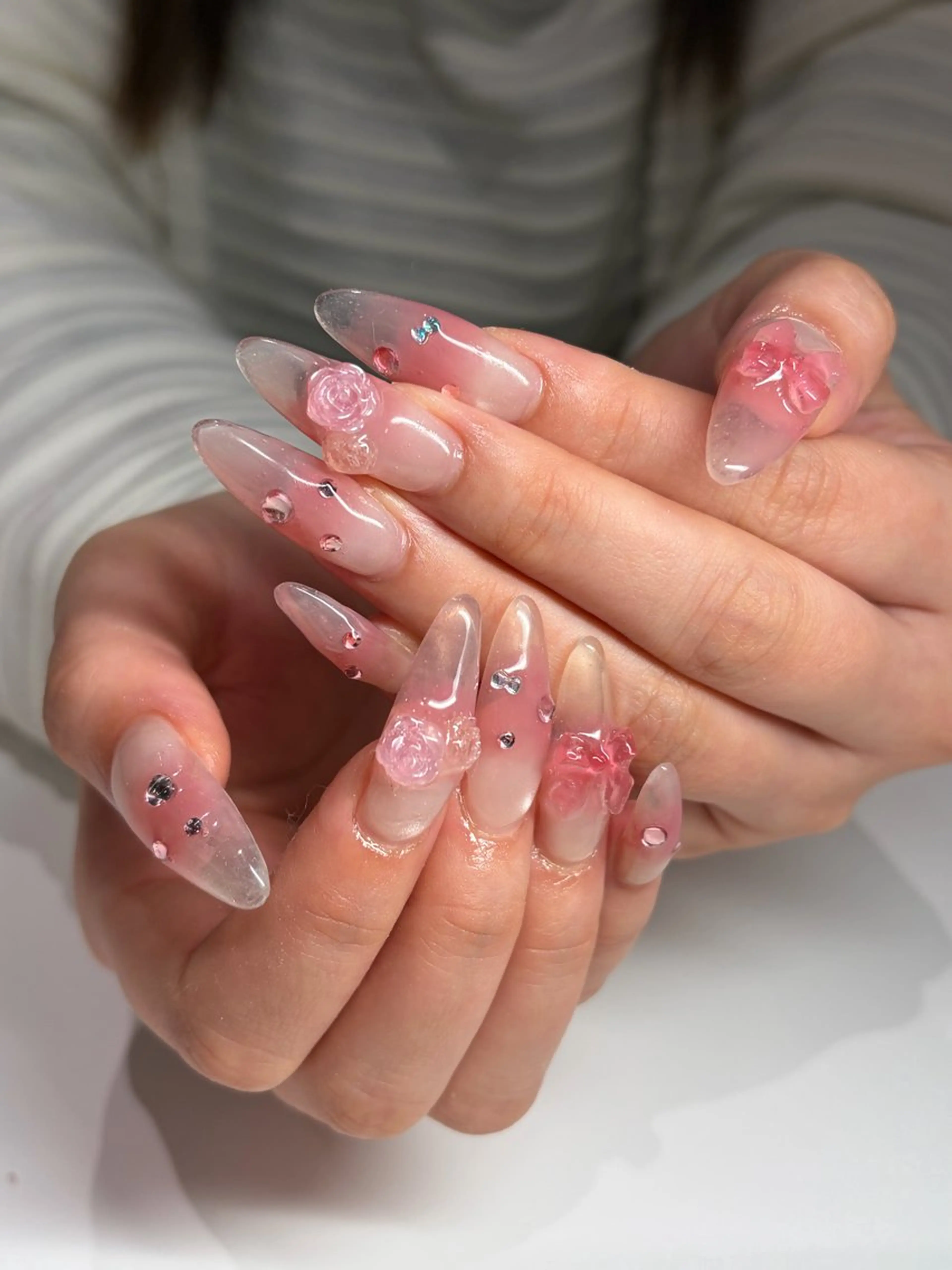 ネイル クリアネイル ネイルチップ ハンドネイル Fuju. Aのネイルデザイン