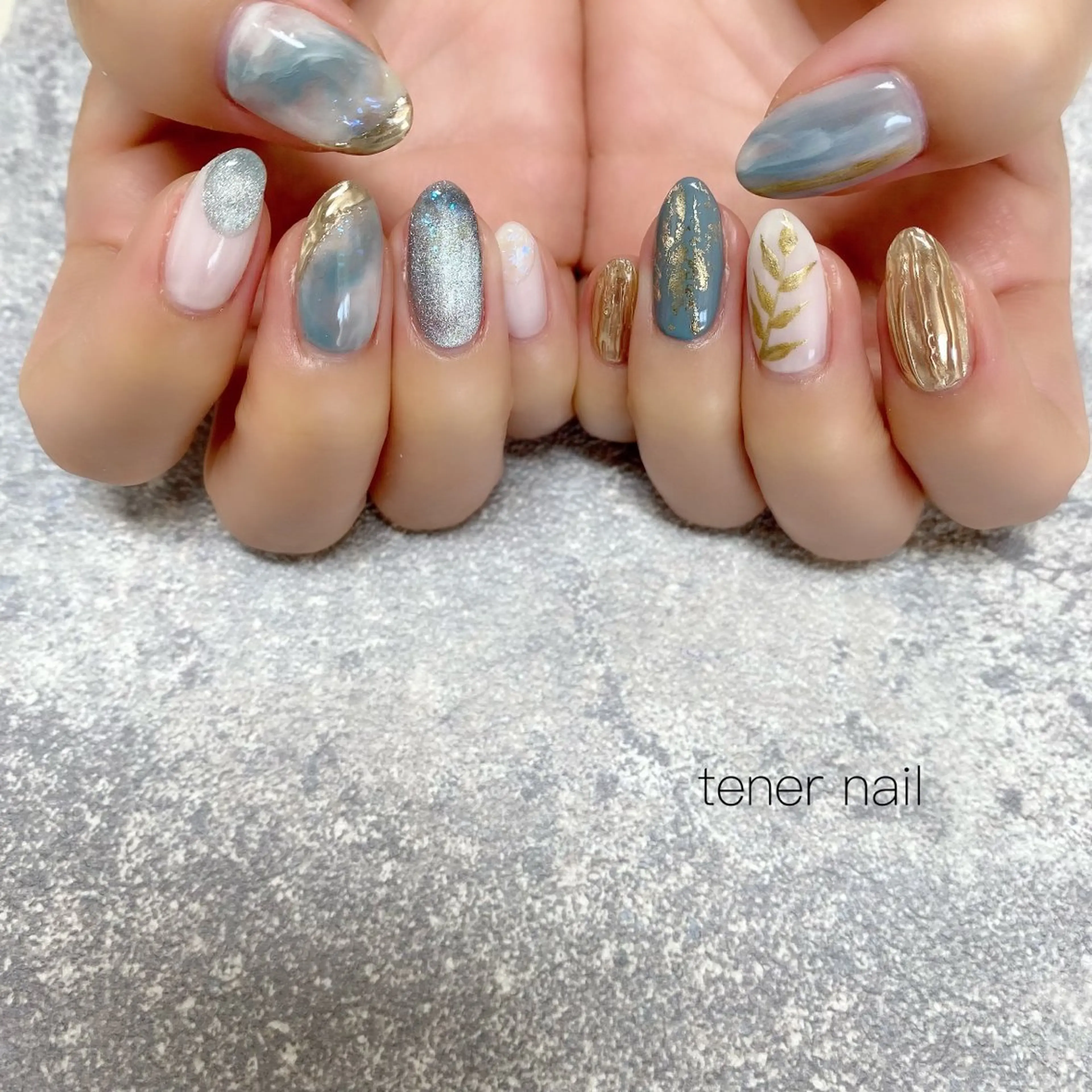 ネイル ブルー ニュアンスネイル テネルネイル tener nailのネイルデザイン