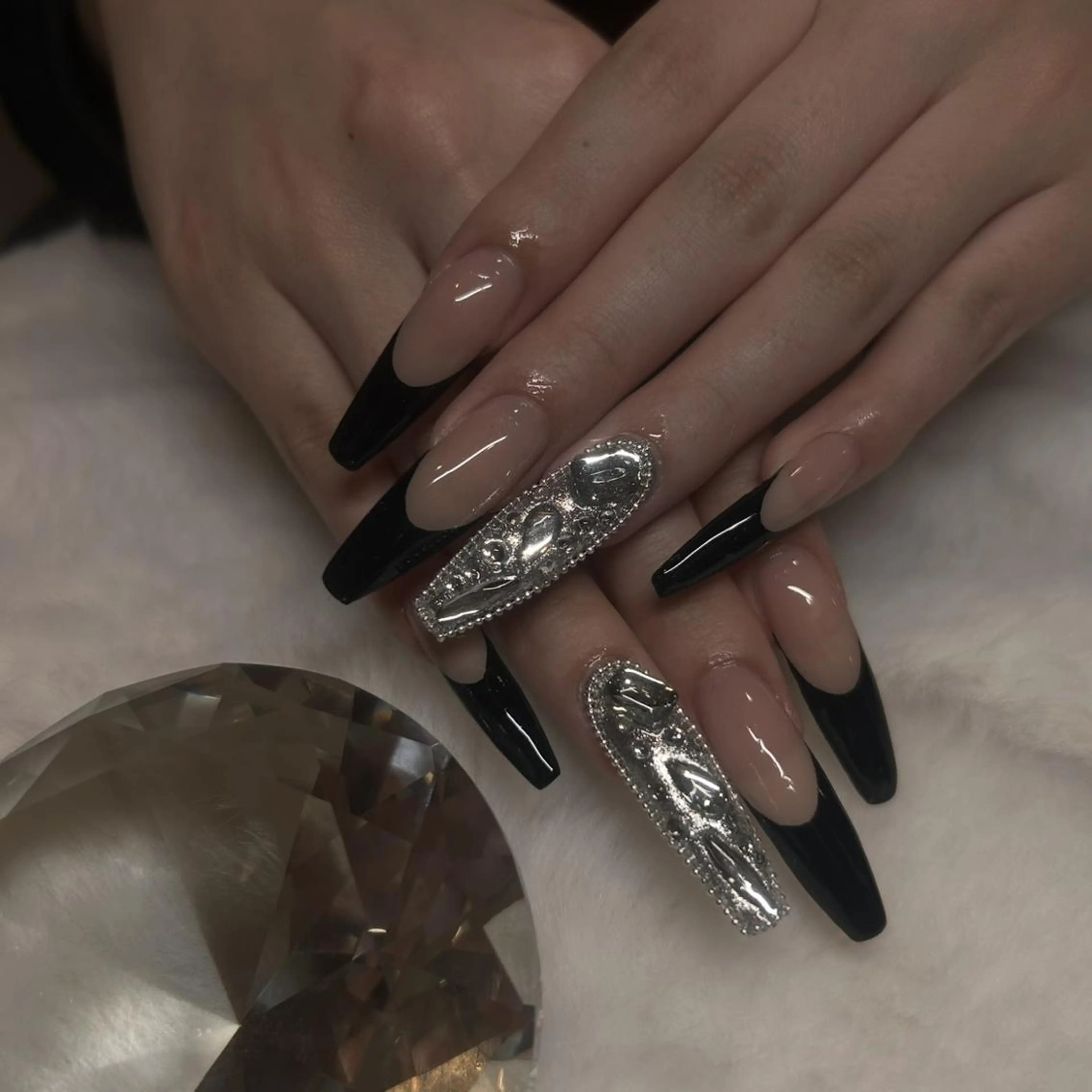 ネイル フレンチネイル ハンドネイル Megu 【 cutill 】のネイルデザイン