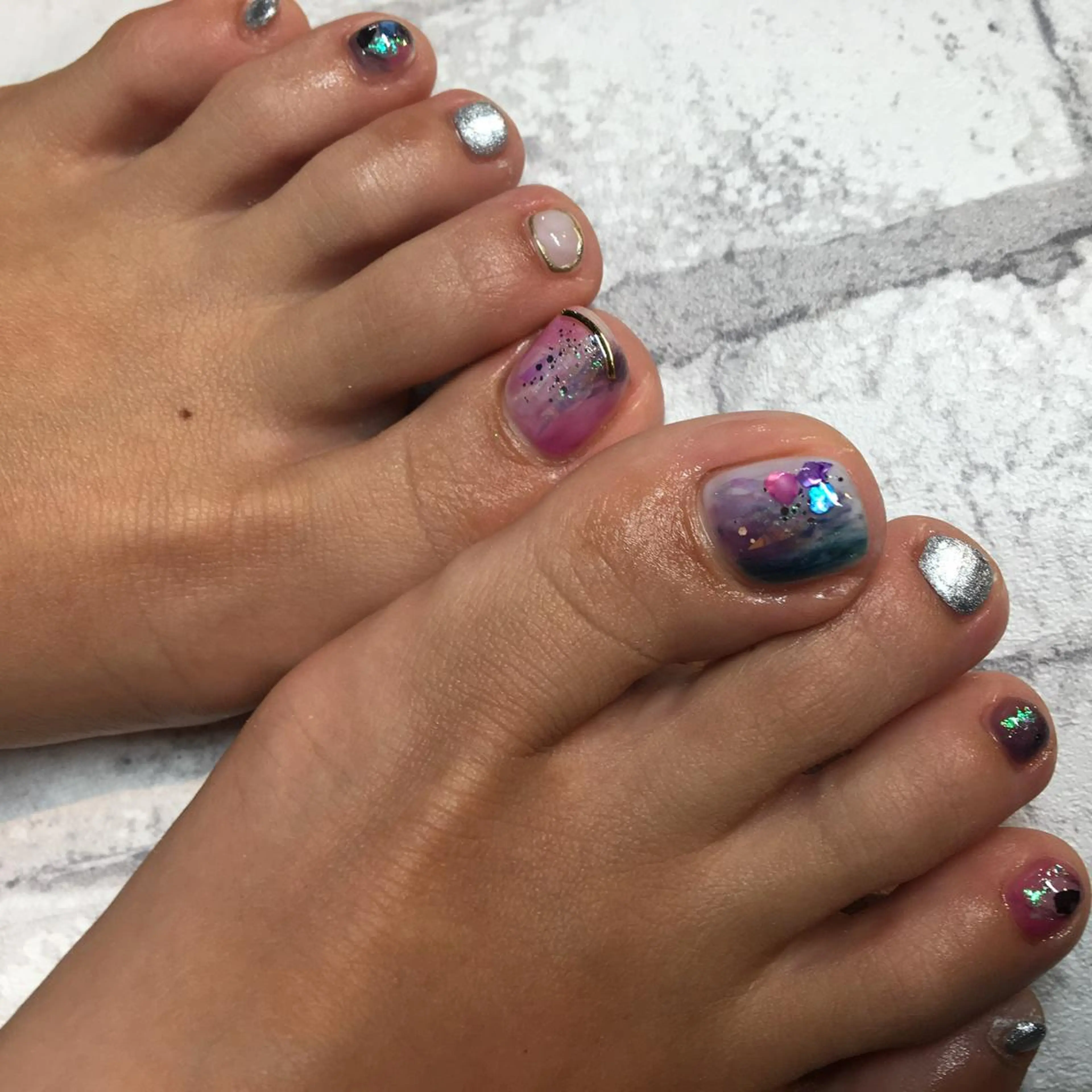 ネイル repos~ルポ~所属・里見 麗のネイルデザイン