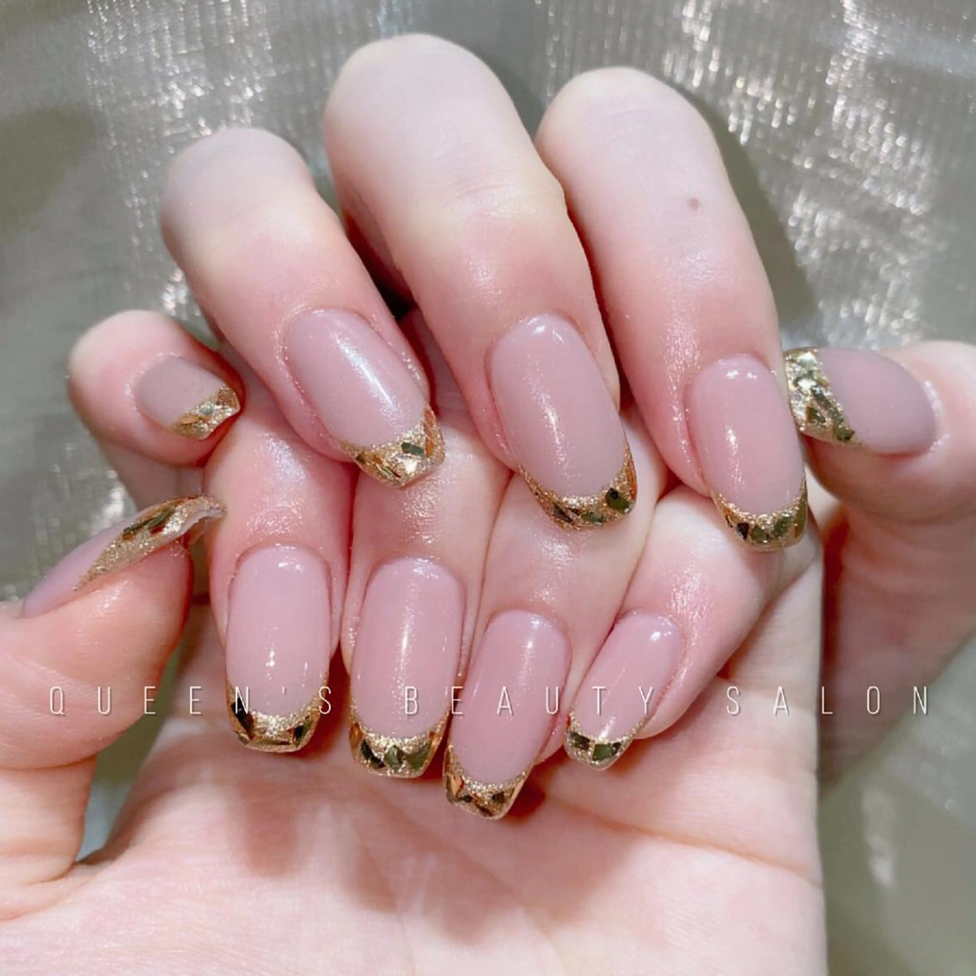 ネイル ハンドネイル Queens PUPUのネイルデザイン