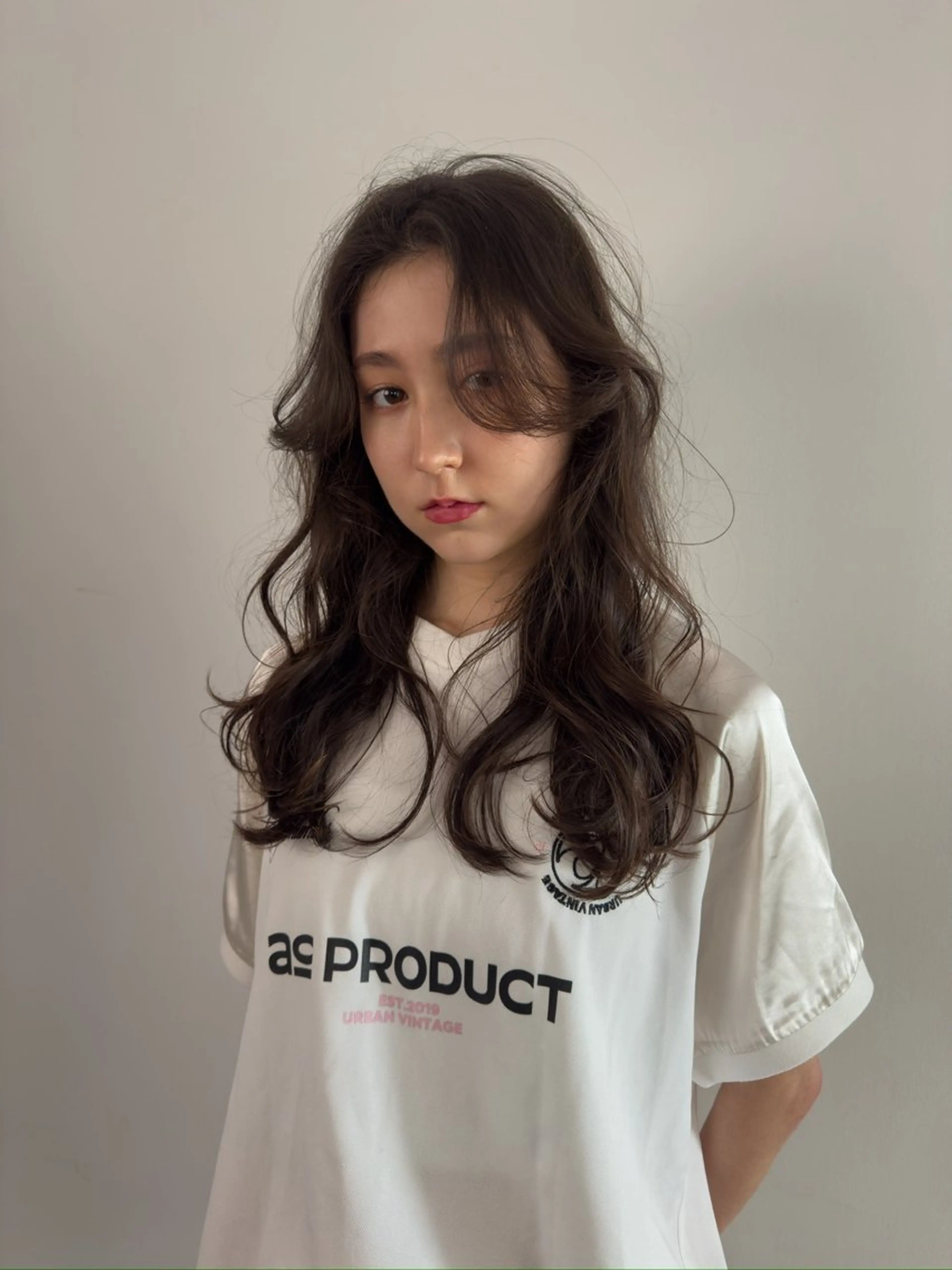 ロング カラー 菊地 柚乃のヘアスタイル