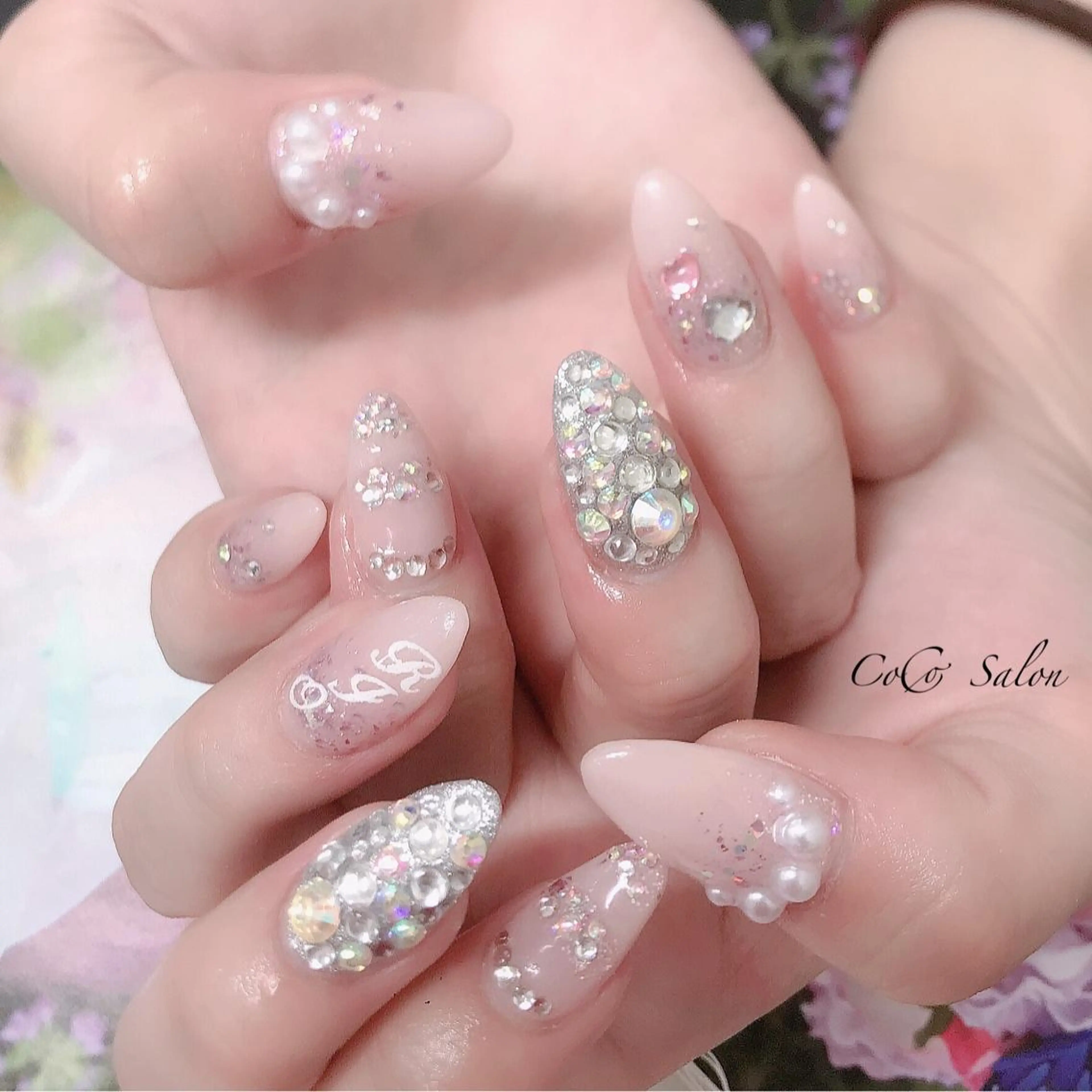 ネイル 長さ出し ジェルネイル キラキラネイル ラメ(グリッター) オフィスネイル ハンドネイル CoCoSalon ネイル/まつ毛予約のネイルデザイン