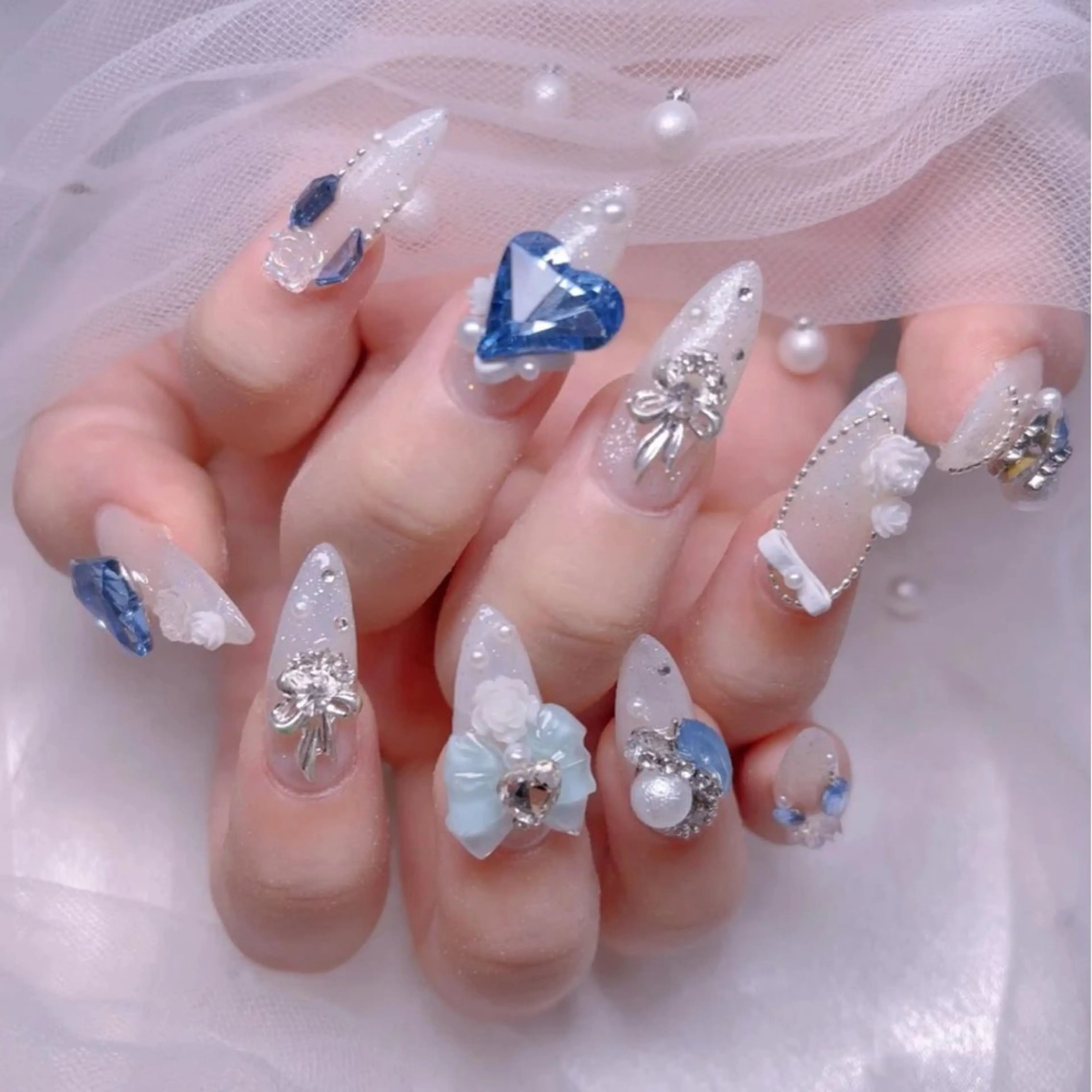 ネイル アートネイル チークネイル 長さ出し フレンチネイル ジェルネイル ハンドネイル ハンドケア YK Beauty Salonのマツエク・マツパデザイン