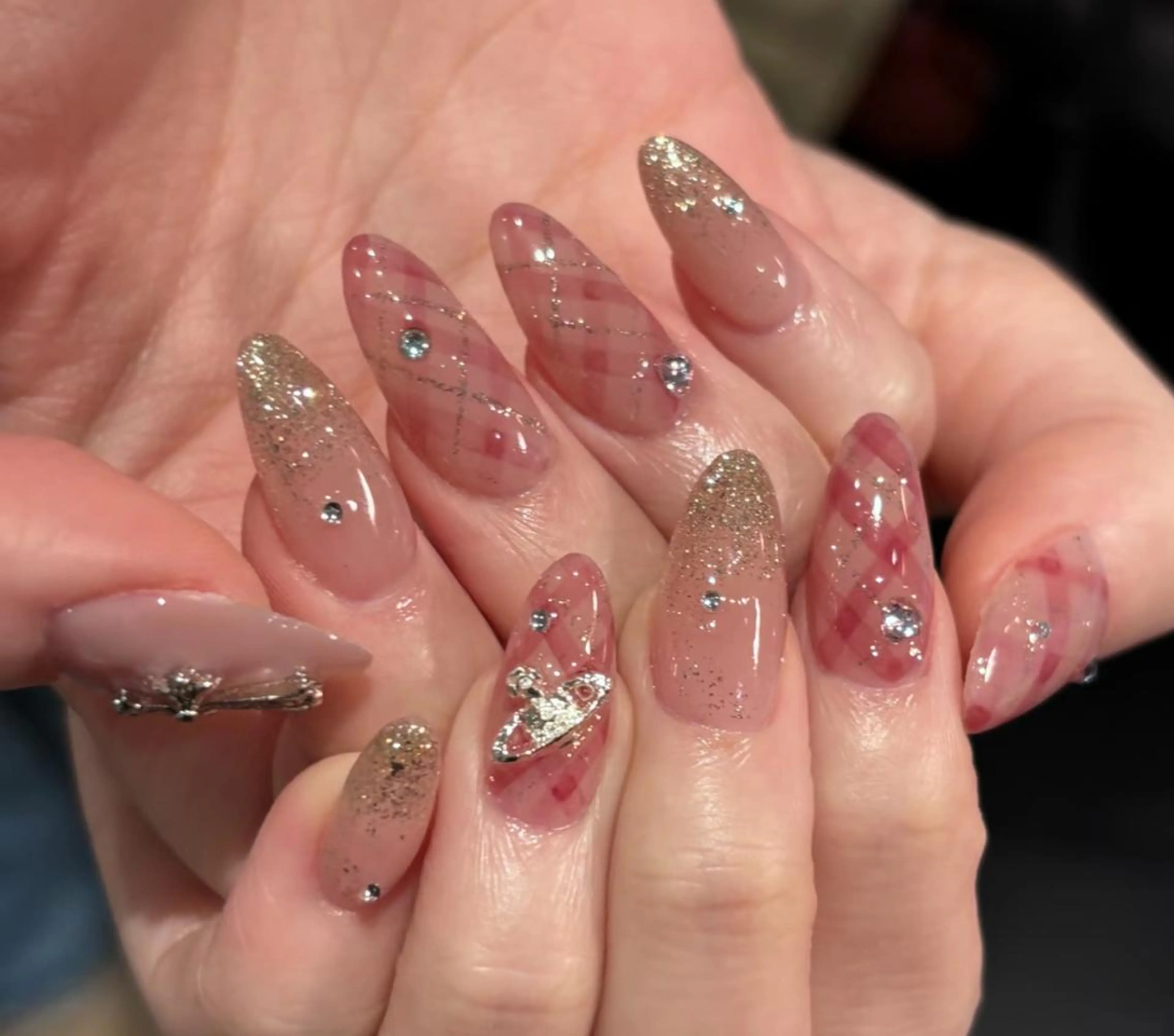 ネイル ハンドネイル エリ🫧 nail池袋東口のネイルデザイン
