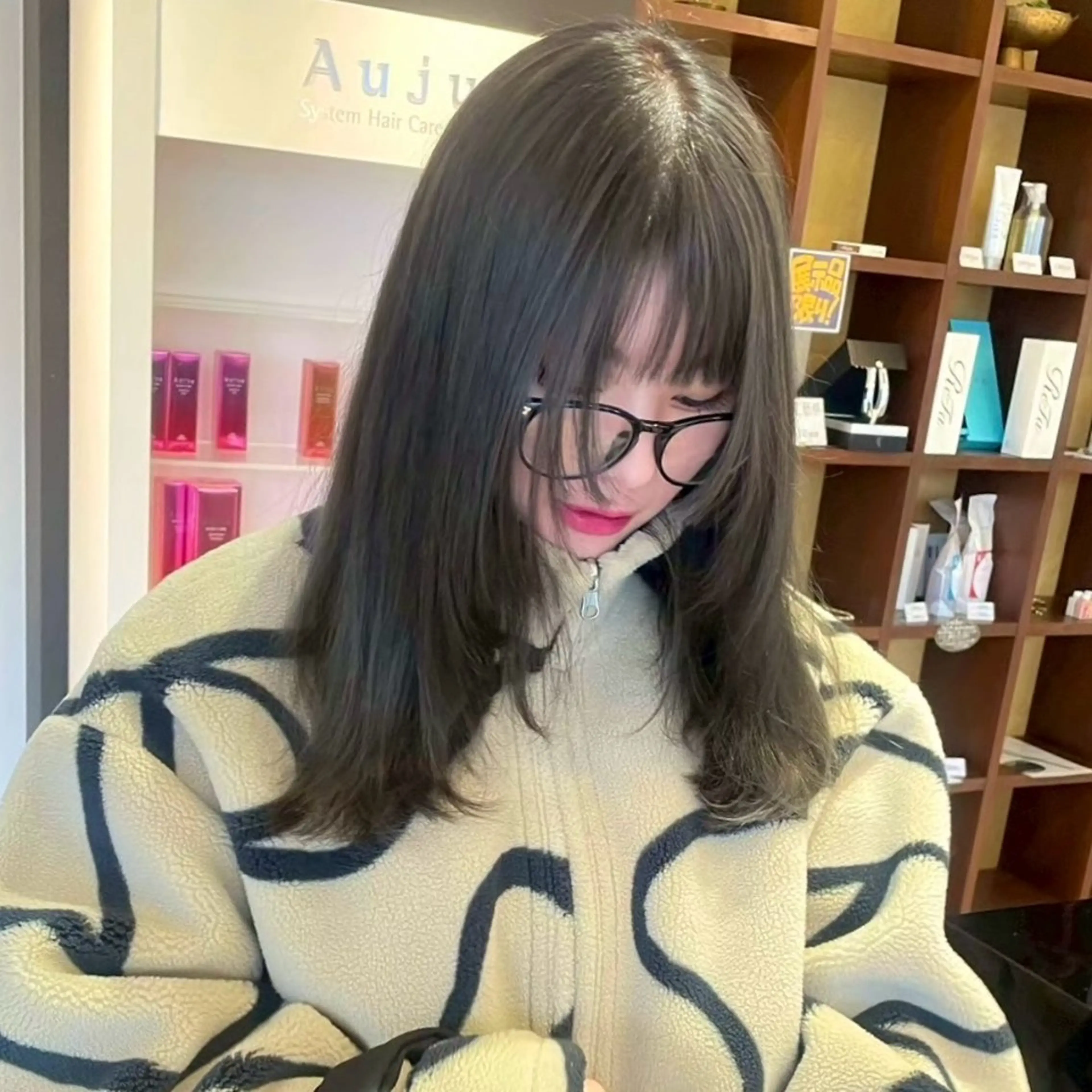 ロング カラー 濱田 妃香のヘアスタイル