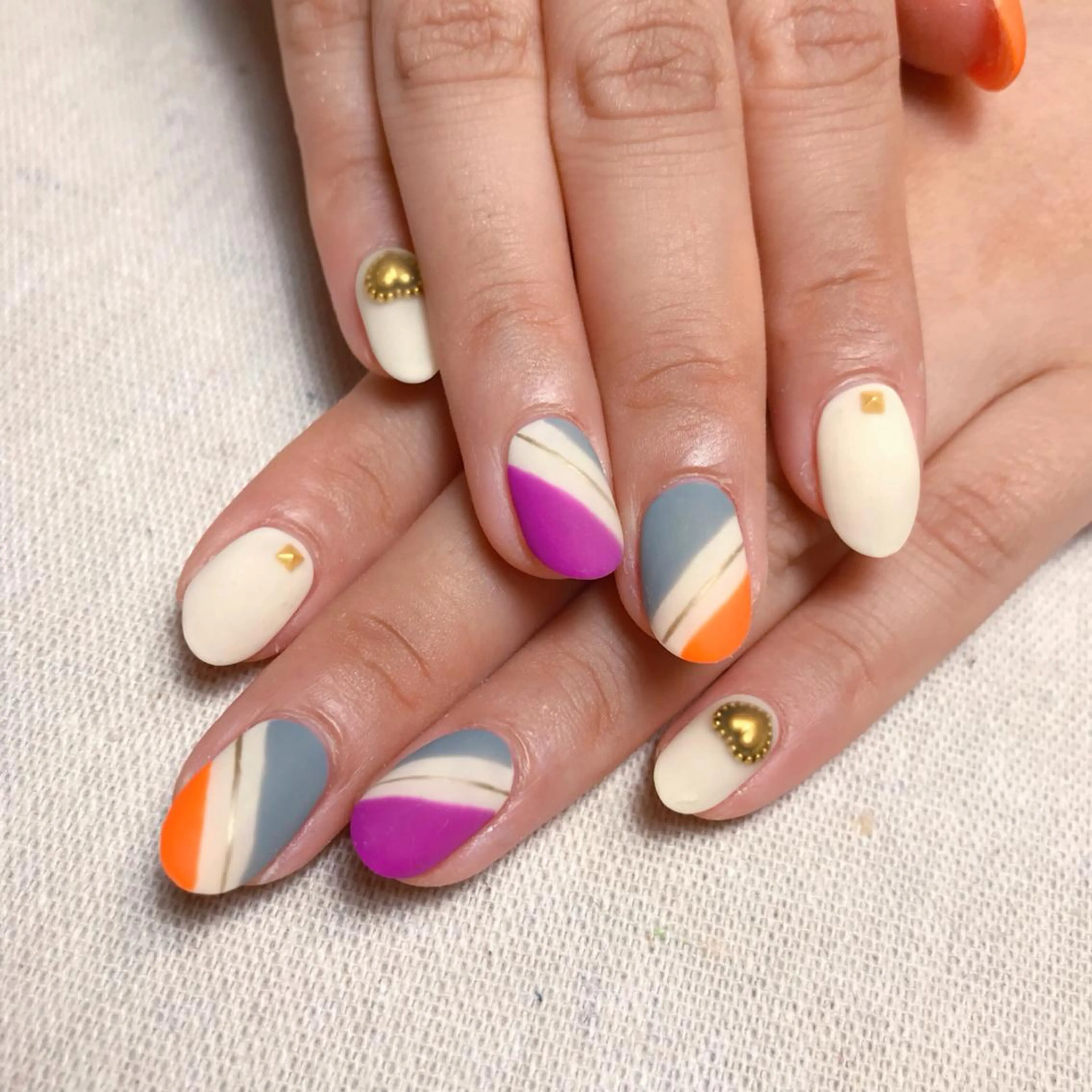 ネイル ハンドネイル 💅chainail _aiのネイルデザイン