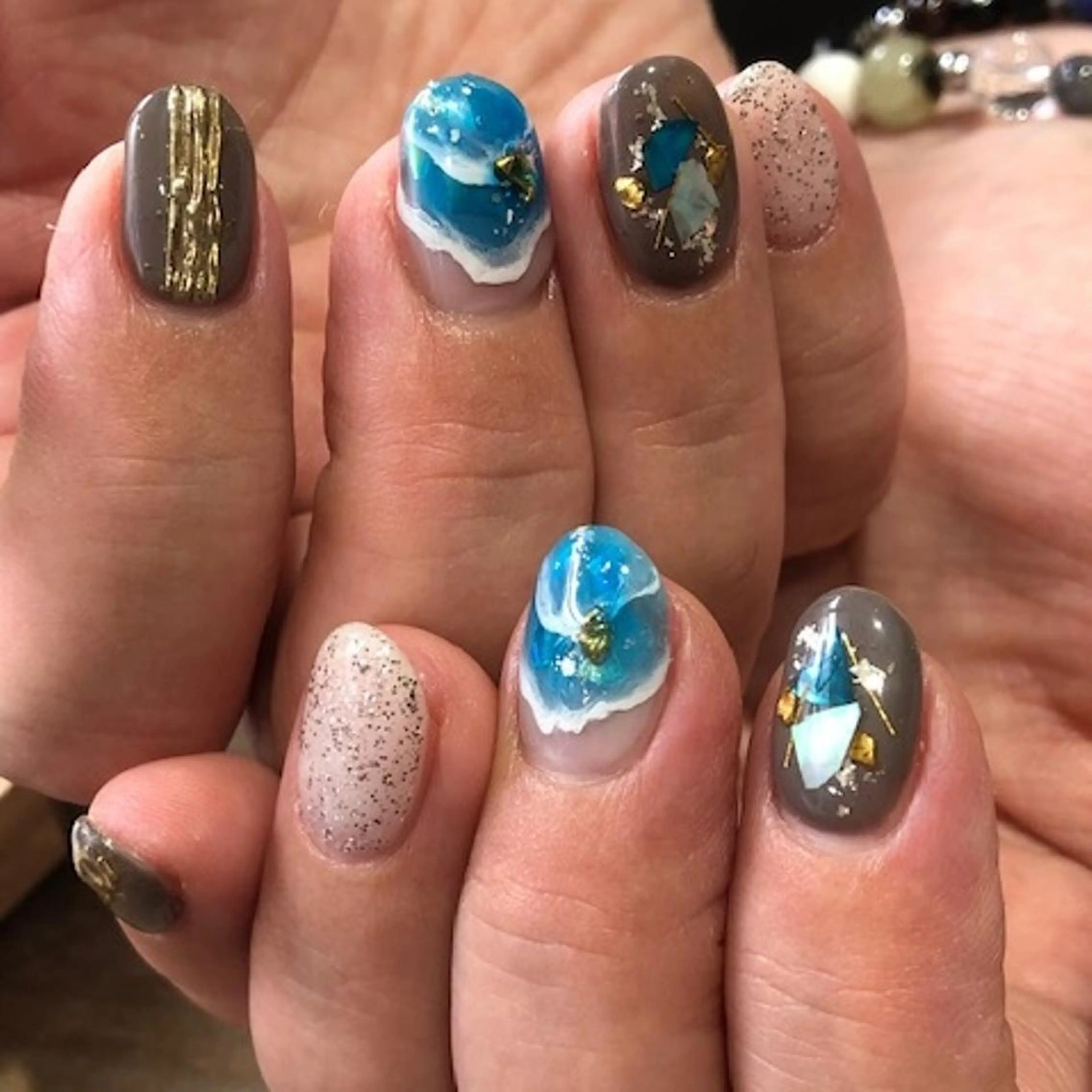 ネイル 持ち込み 八木 香澄のネイルデザイン