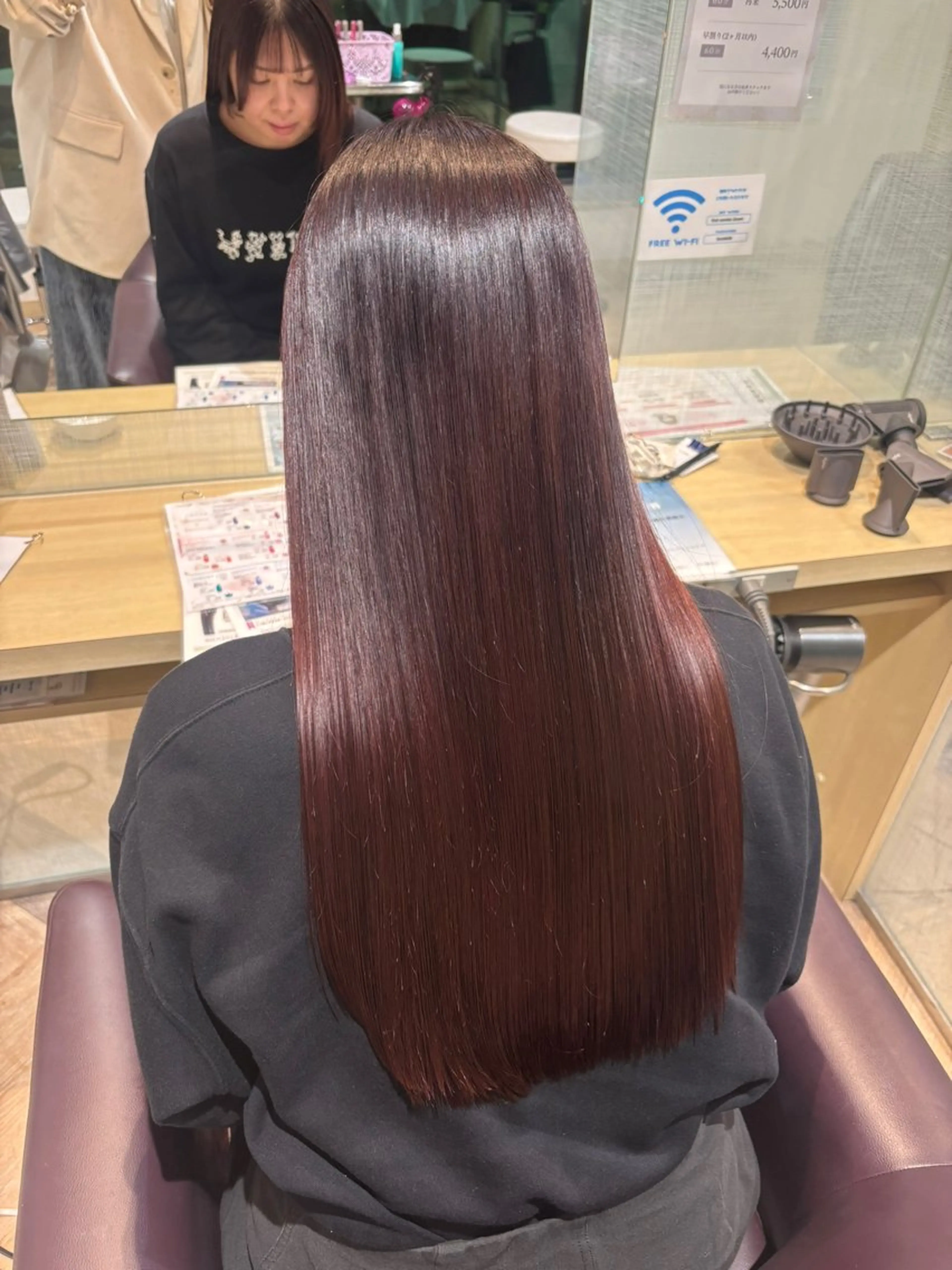 ロング カット 縮毛矯正 久光天海/艶カラー /髪質改善ストレートのヘアスタイル